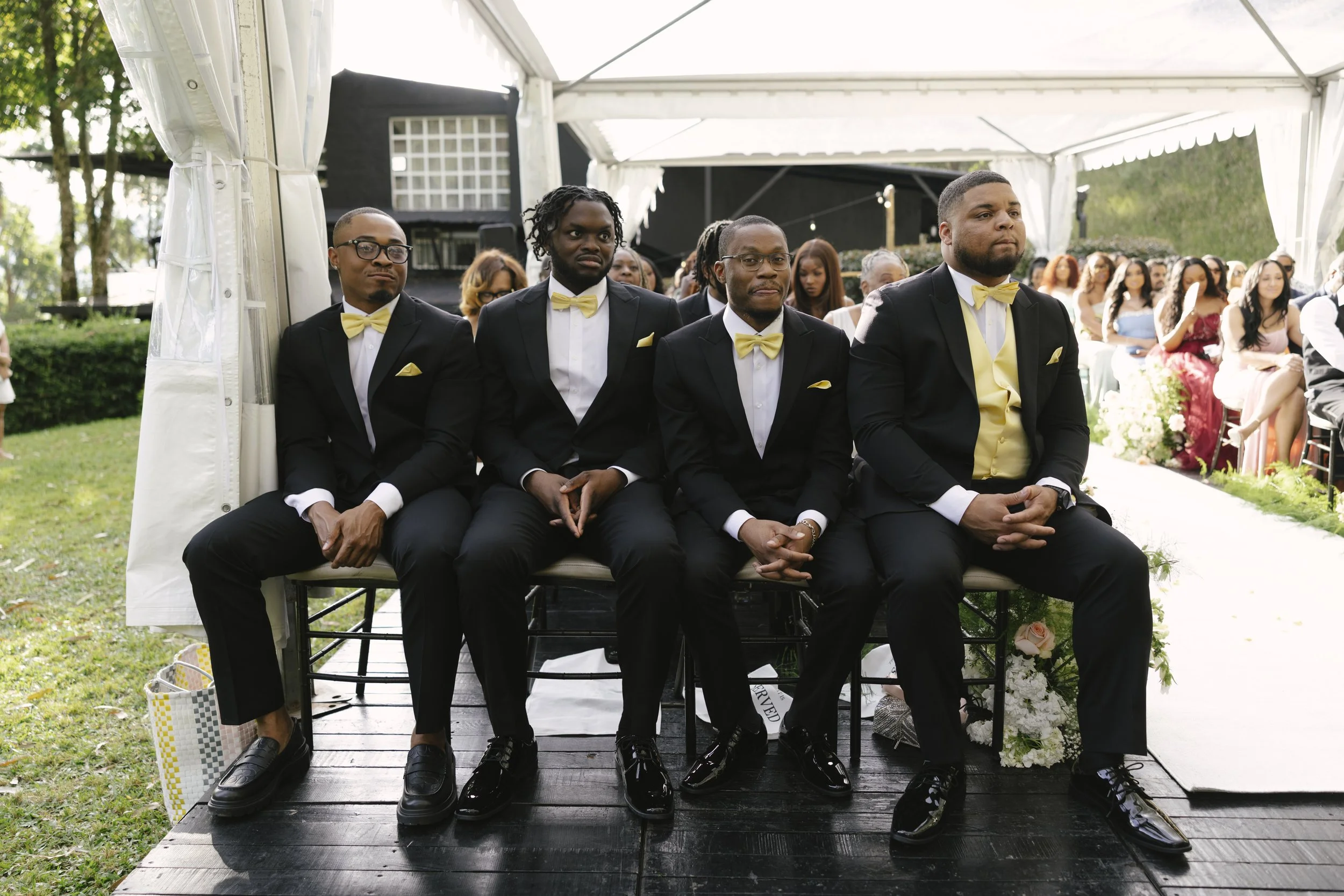 Forest Campestre wedding ceremony in Medellín, Colombia featuring the bridal processional, groom's reaction, emotional ceremony moments, floral aisle design, wedding guests, and documentary-style wedding photography