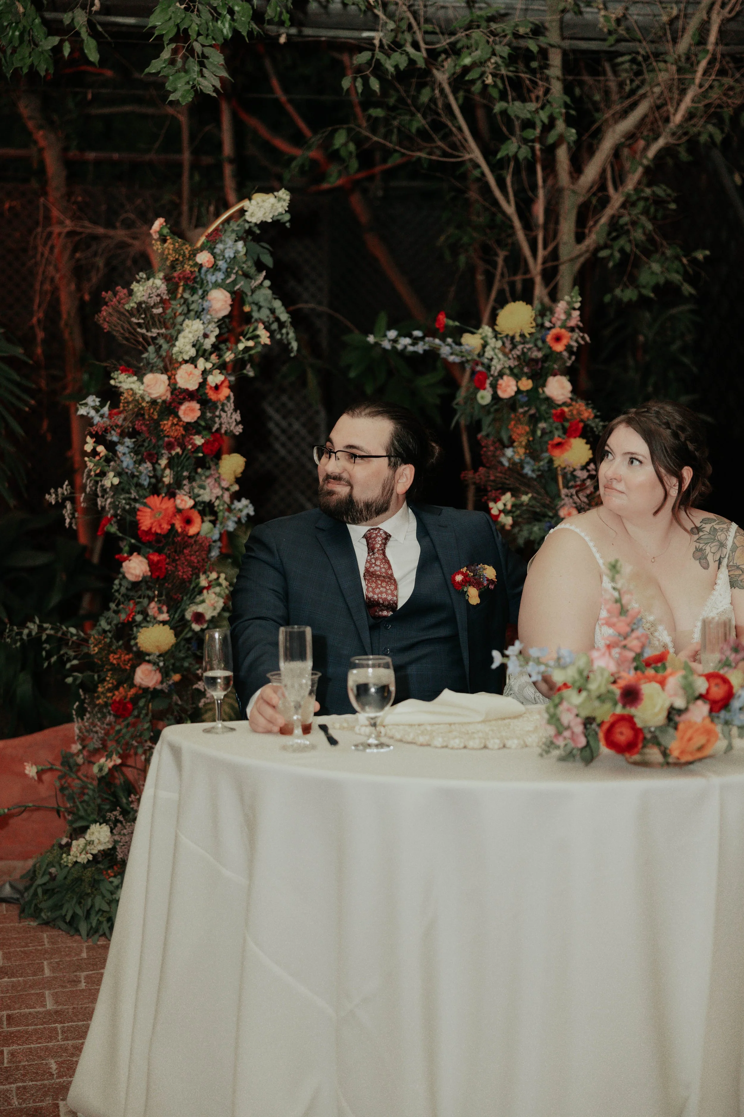 The celebration continued with an intimate garden reception at the Boojum Tree in Phoenix. Surrounded by glowing string lights, lush greenery, and their closest family and friends, Lauren and Joel spent the evening celebrating their marriage with lau