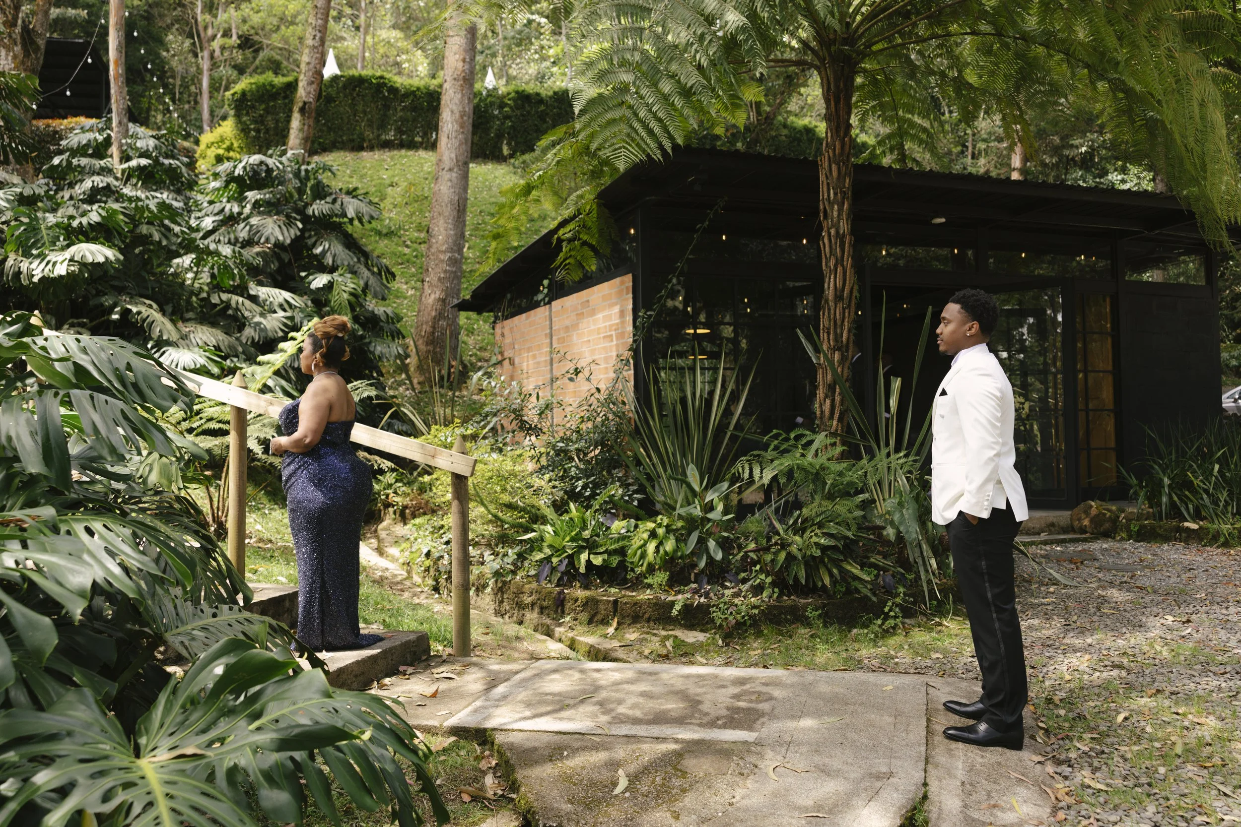 Documentary destination wedding photography at Forest Campestre in Medellín, Colombia featuring an intimate first look, modern wedding details, emotional portraits, ceremony, reception, and candid moments captured by Arizona wedding photographer Raw 