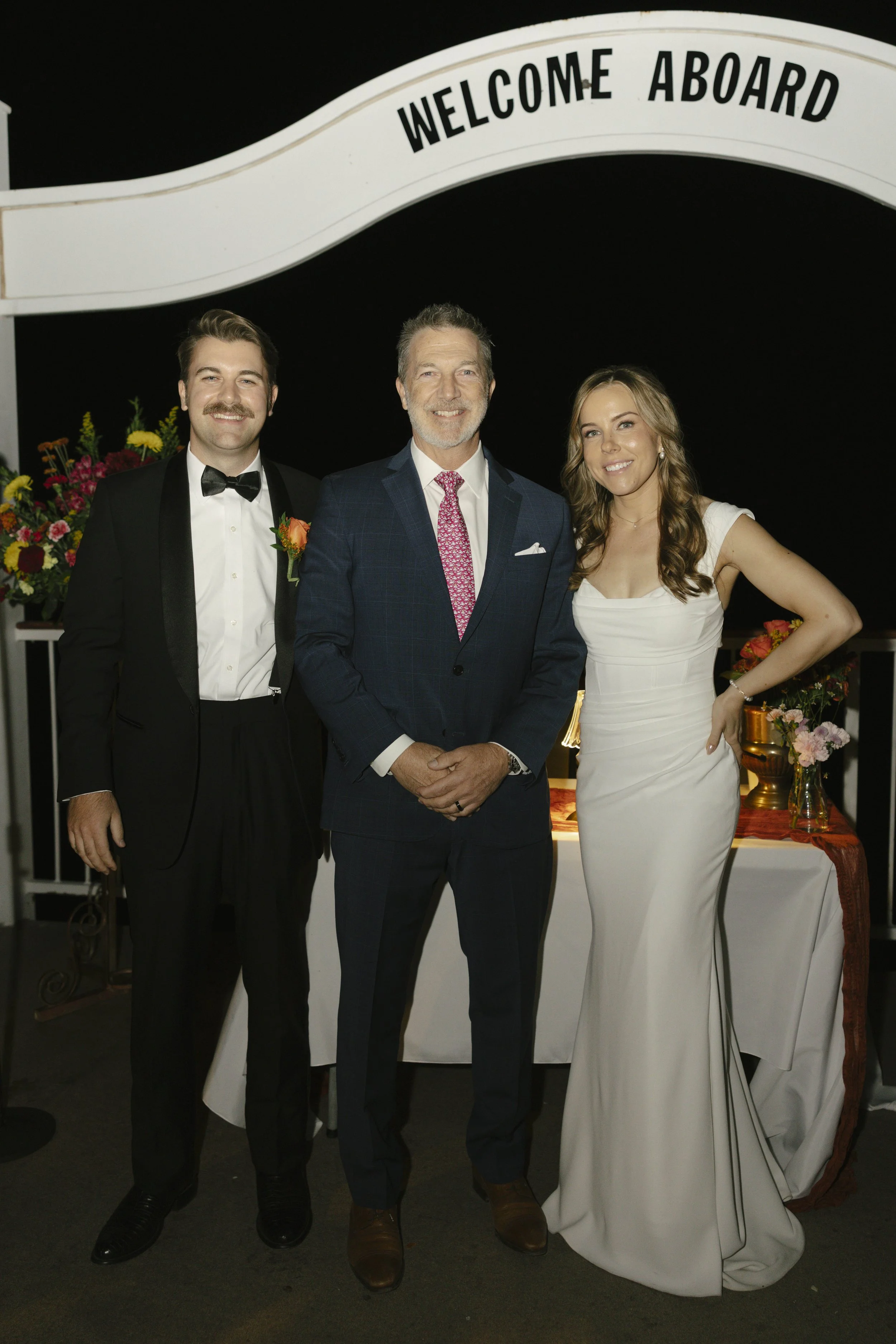 As night fell over Canyon Lake, the celebration continued aboard the Dolly Steamboat with heartfelt toasts, laughter, and time spent with close friends and family. Under the Arizona night sky, the couple shared meaningful moments with their guests, e