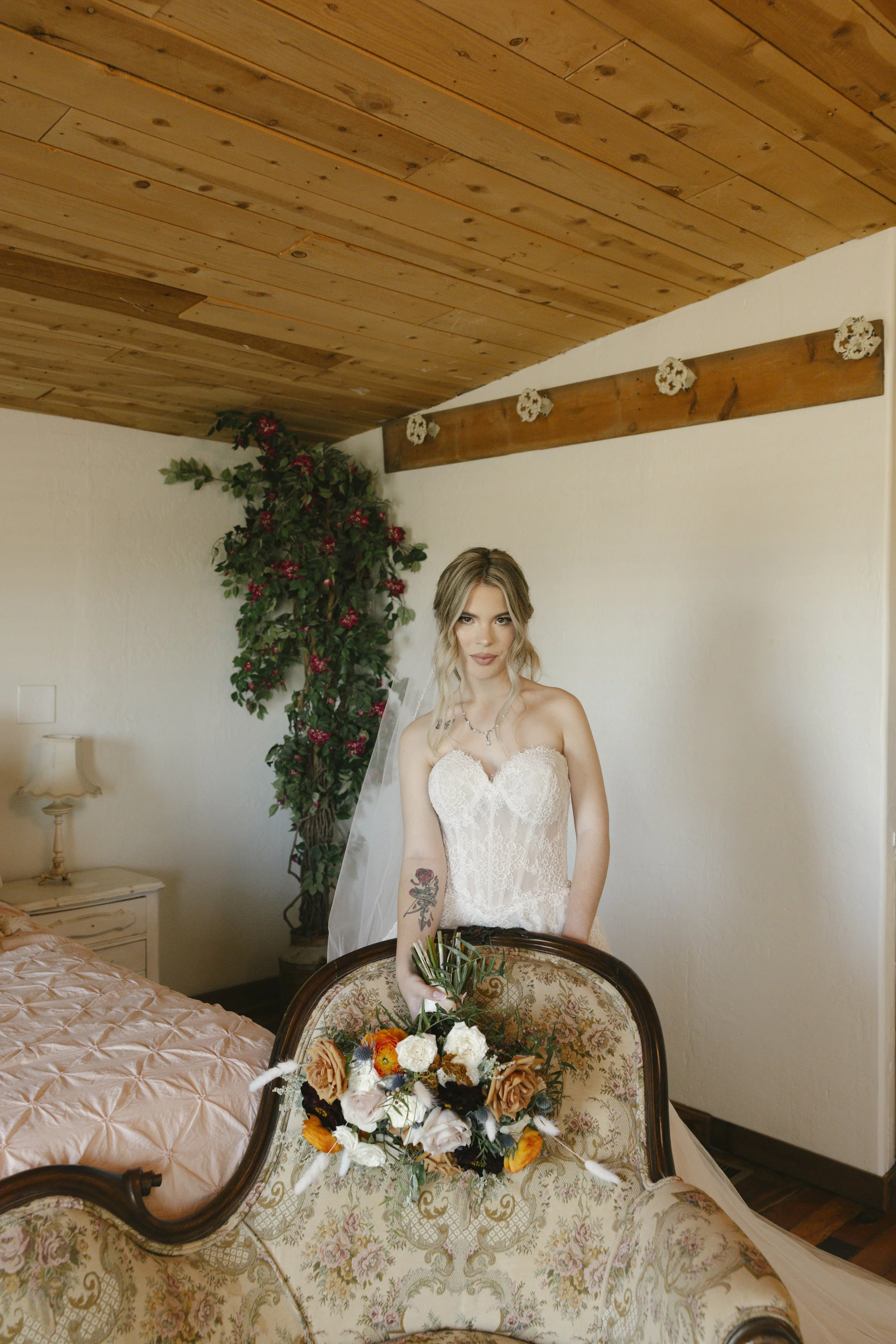 Documentary wedding photography at The Knotty Barn in Queen Creek, Arizona, captured by Arizona wedding photographer Raw By Laura, showcasing authentic moments, desert scenery, and a rustic western wedding setting.