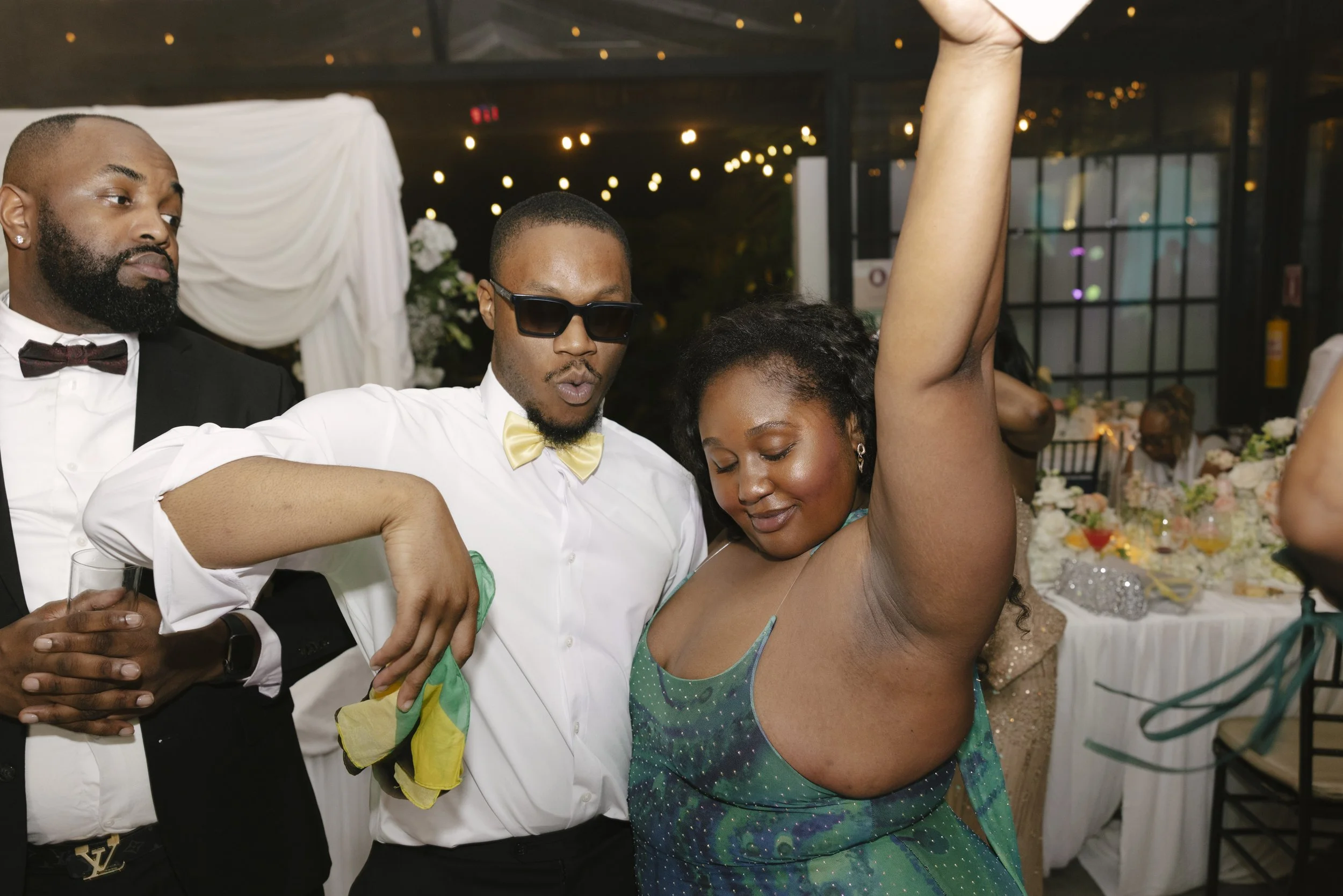 Wedding reception at Forest Campestre in Medellín, Colombia featuring the couple's first dance, parent dances, dance floor celebration, wedding desserts, and candid documentary wedding photography.
