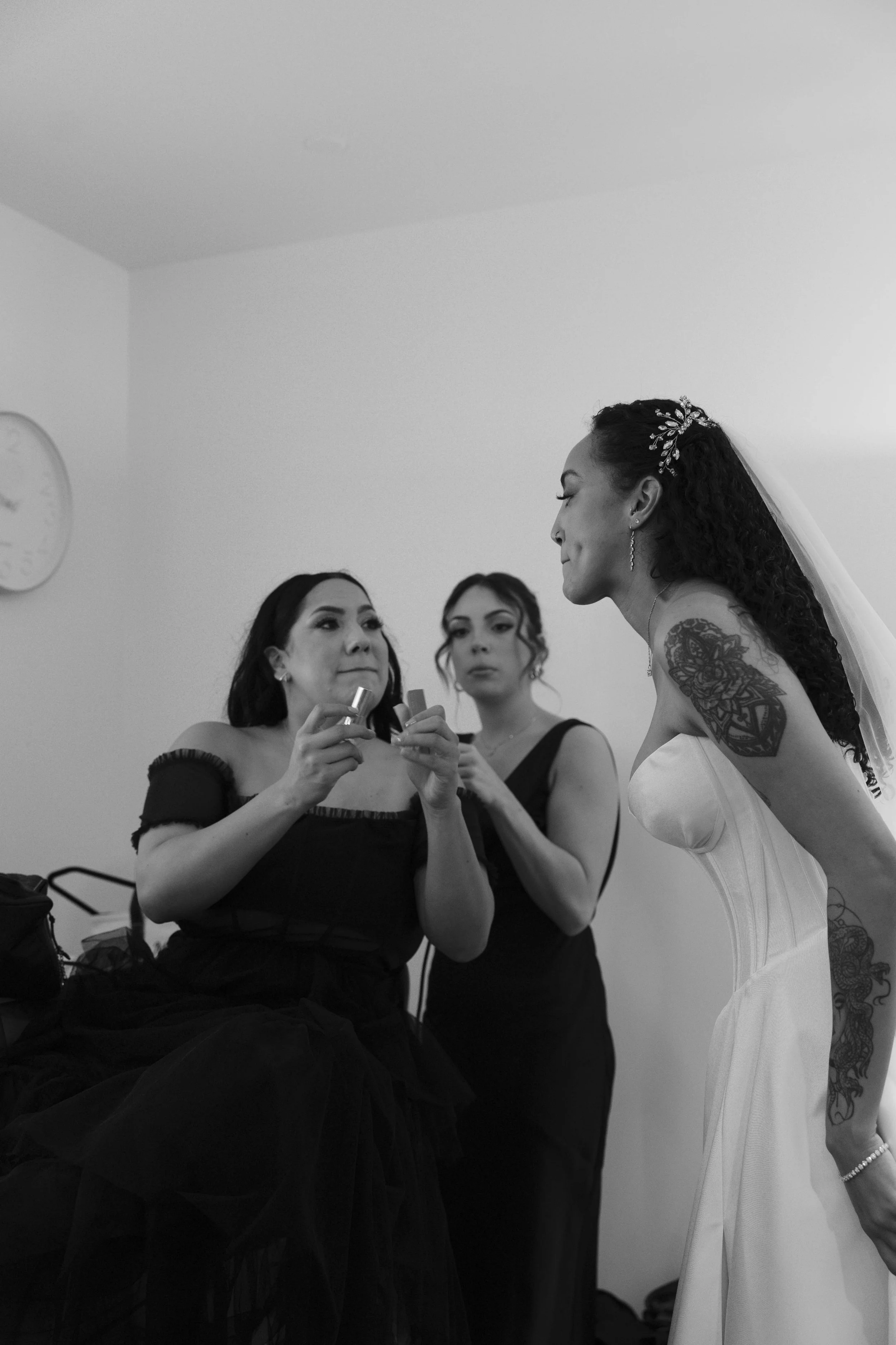 Romantic, modern wedding at The Clayton House in Scottsdale, Arizona captured by Arizona wedding photographer Raw By Laura, highlighting genuine connection, refined details, and natural moments throughout the celebration.