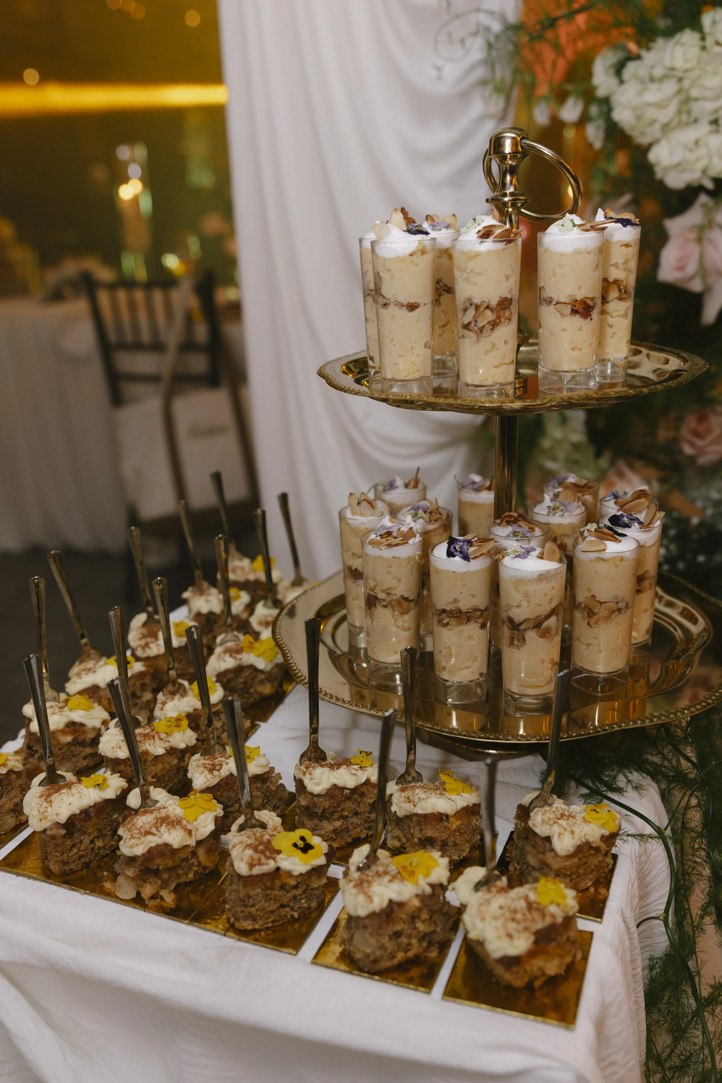 Wedding reception at Forest Campestre in Medellín, Colombia featuring the couple's first dance, parent dances, dance floor celebration, wedding desserts, and candid documentary wedding photography.