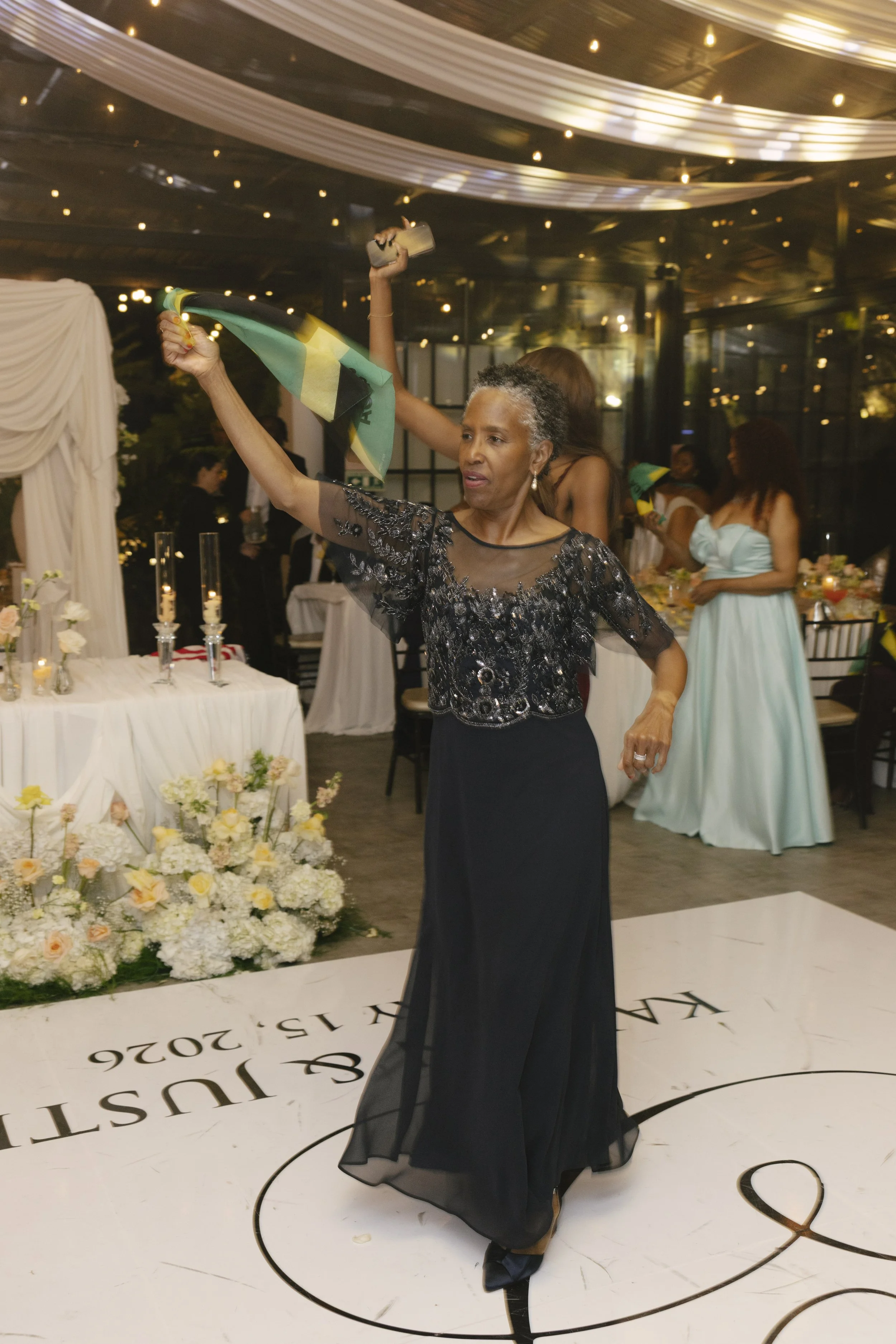 Wedding reception at Forest Campestre in Medellín, Colombia featuring the couple's first dance, parent dances, dance floor celebration, wedding desserts, and candid documentary wedding photography.