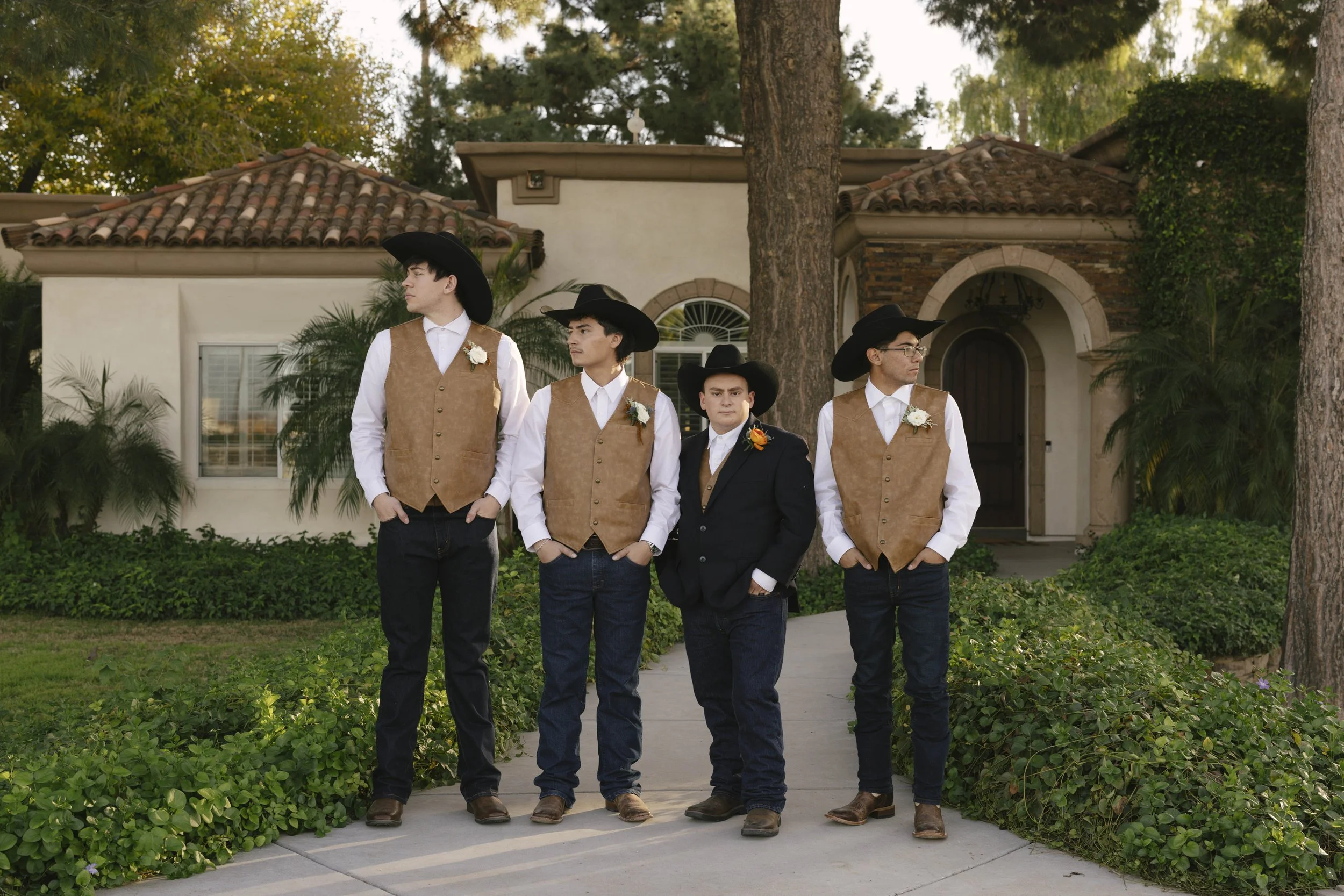 Documentary wedding photography at The Knotty Barn in Queen Creek, Arizona, captured by Arizona wedding photographer Raw By Laura, showcasing authentic moments, desert scenery, and a rustic western wedding setting.