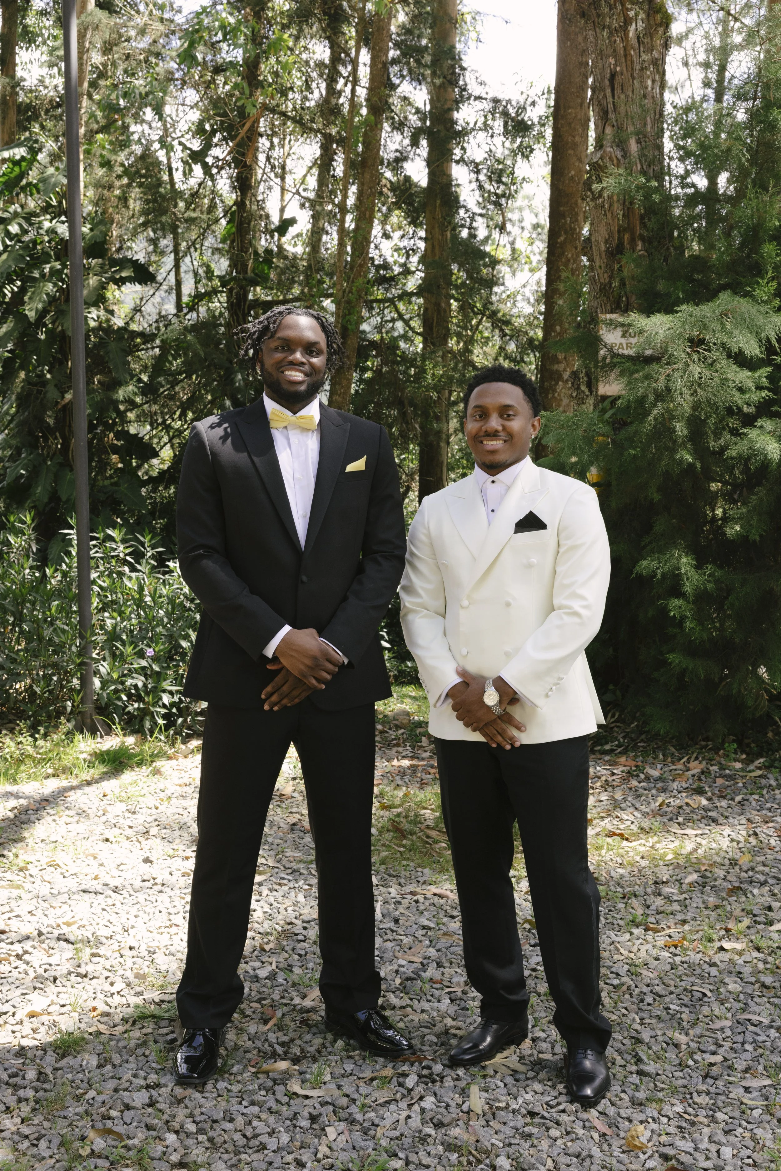 Destination wedding groom portraits at Forest Campestre in Medellín, Colombia featuring modern wedding attire, groomsmen portraits, formal wedding party photos, and documentary wedding photography