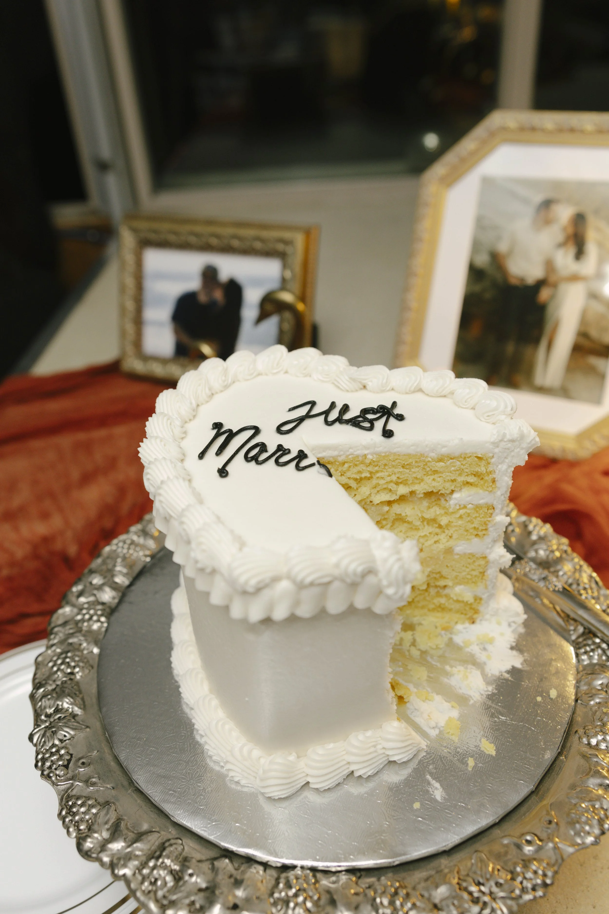 To close out the evening aboard the Dolly Steamboat, the couple shared their cake cutting surrounded by family and friends. It was a sweet and joyful moment that wrapped up their Canyon Lake wedding celebration with laughter, love, and one last toast