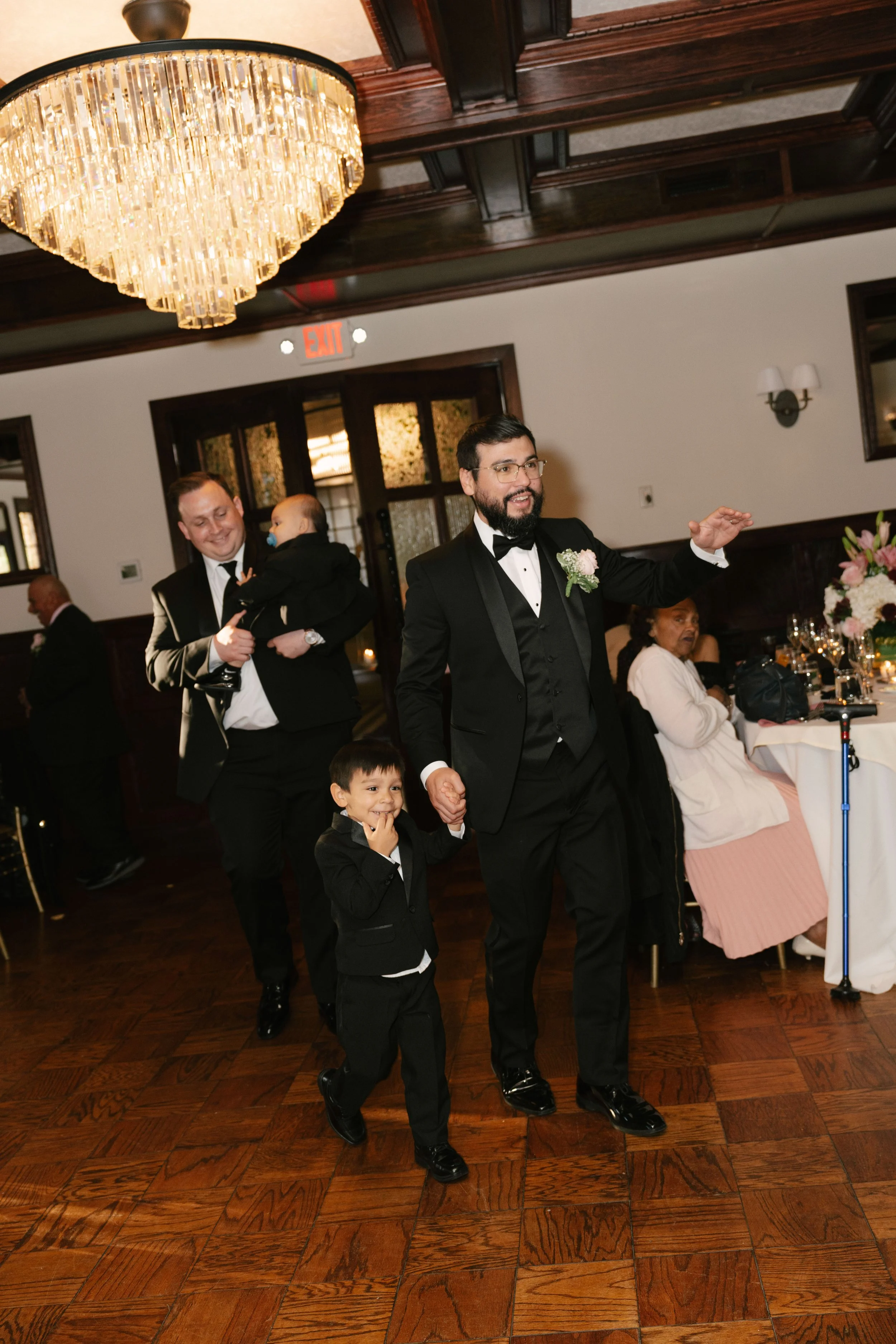 The reception at Hotel DuVillage kicked off with an unforgettable grand entrance as the bride, groom, and their loved ones filled the room with energy and excitement. From the first dance to the celebration that followed, every moment was captured on