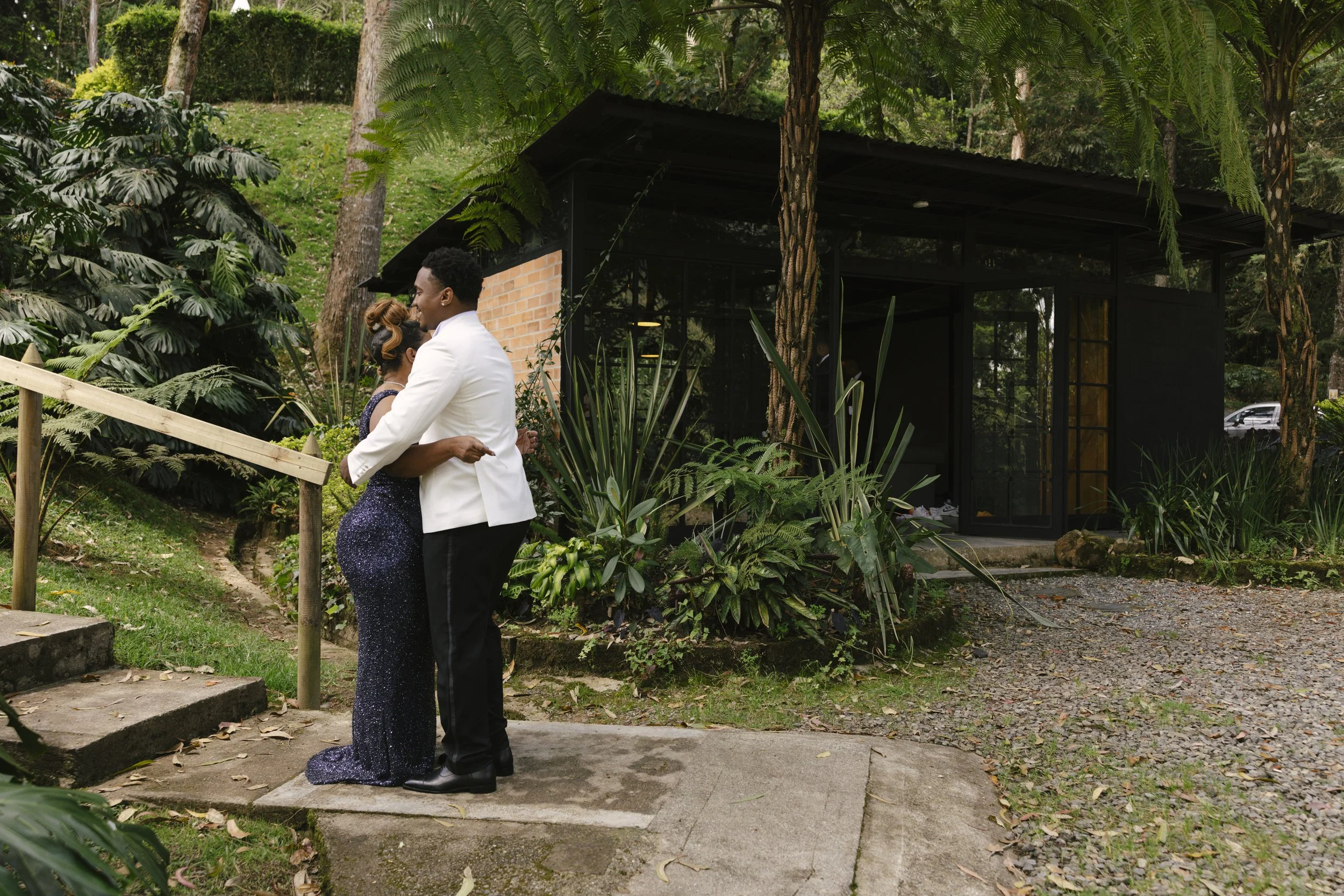 Documentary destination wedding photography at Forest Campestre in Medellín, Colombia featuring an intimate first look, modern wedding details, emotional portraits, ceremony, reception, and candid moments captured by Arizona wedding photographer Raw 