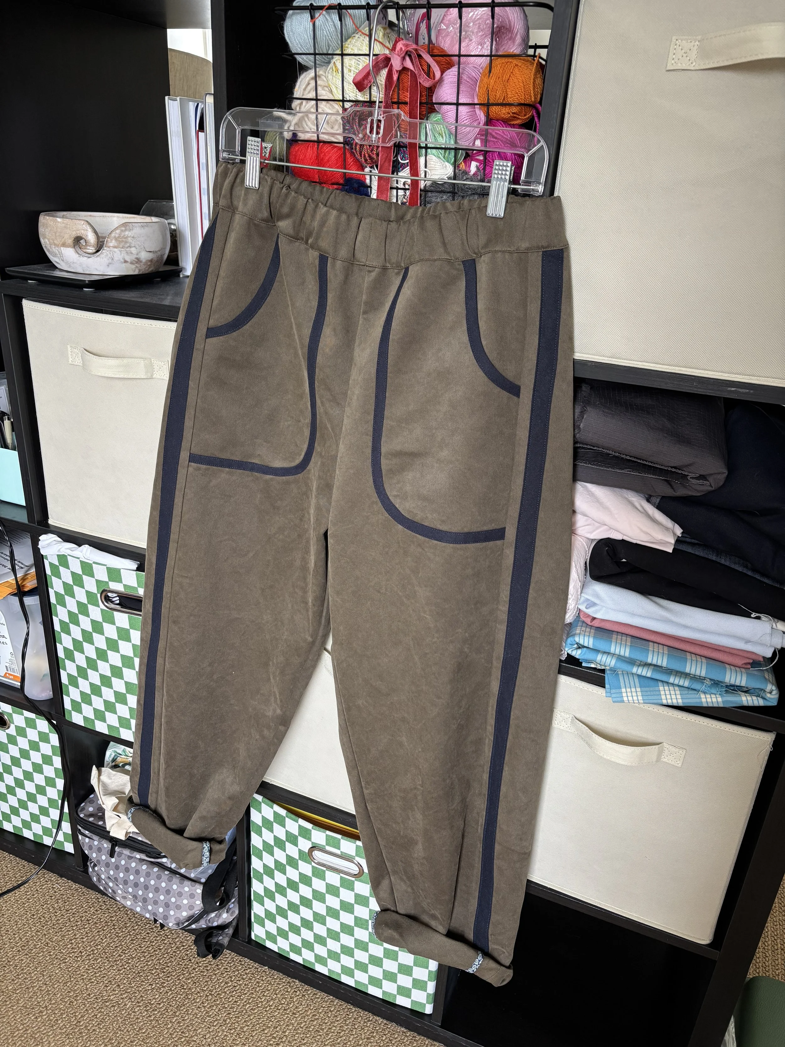 Mom's Kite Pants in sanded twill