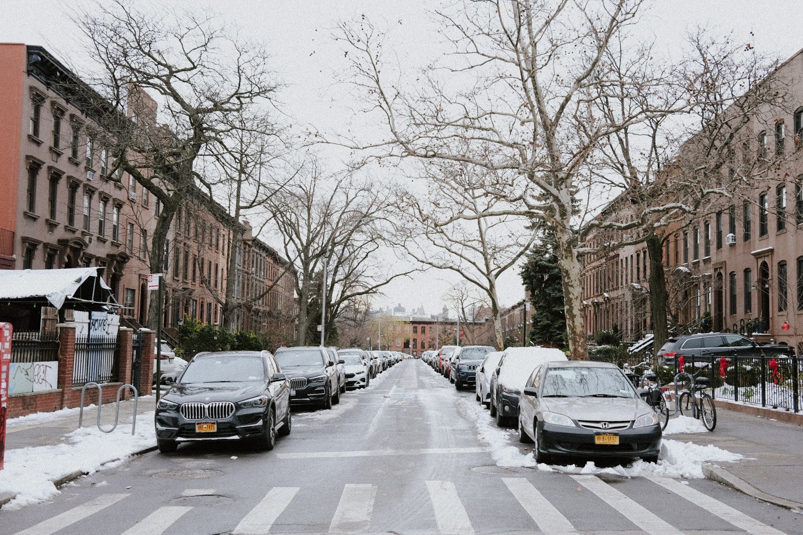 Carroll Gardens at Christmas. Brooklyn, NY. Circa 2022.