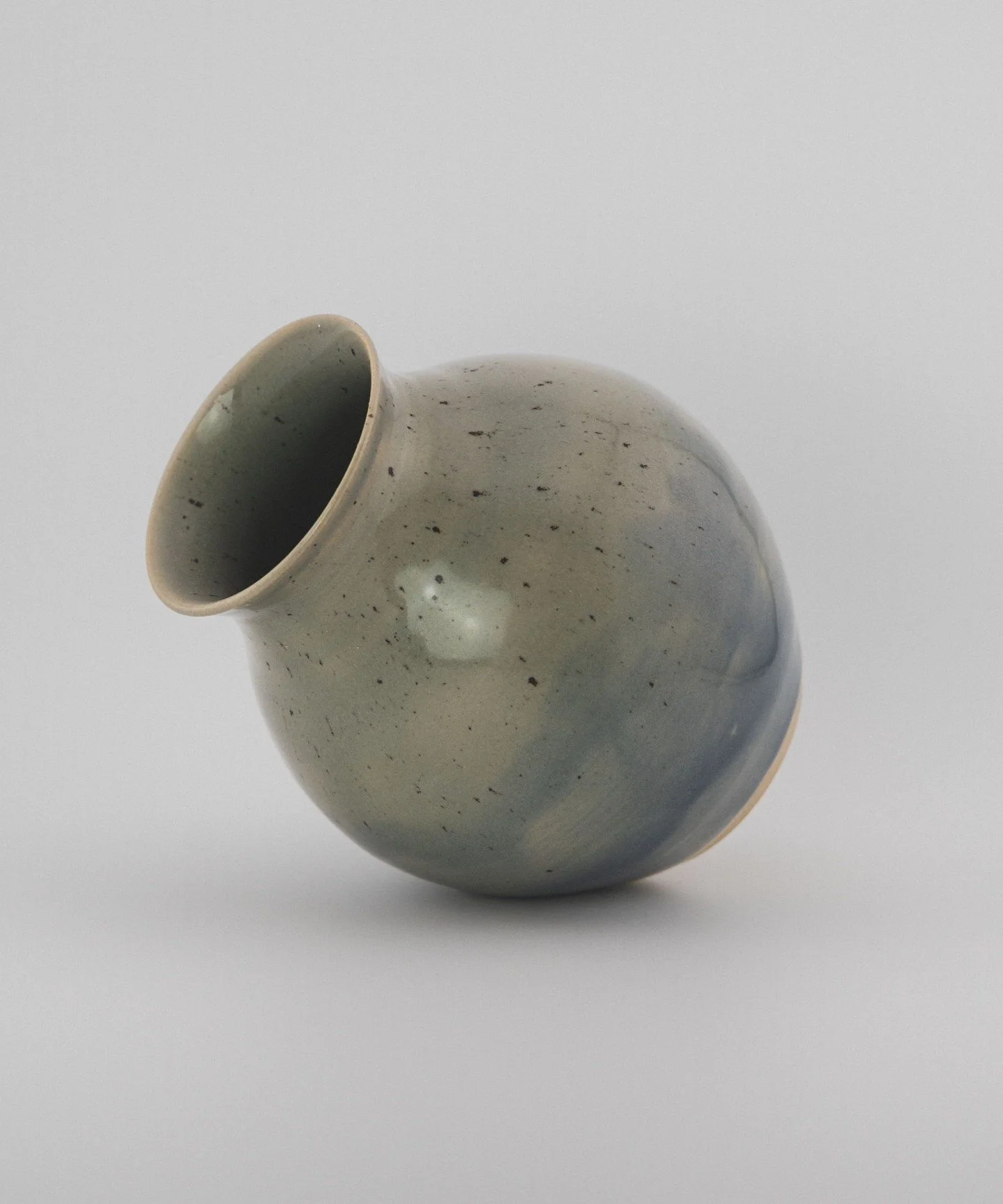 I haven&rsquo;t posted many of the pieces I made earlier this year, mostly because I was either unsure about them or, frankly, disappointed.

This is one of the pieces I&rsquo;m really not convinced by. Mostly because of the glazing, but also because