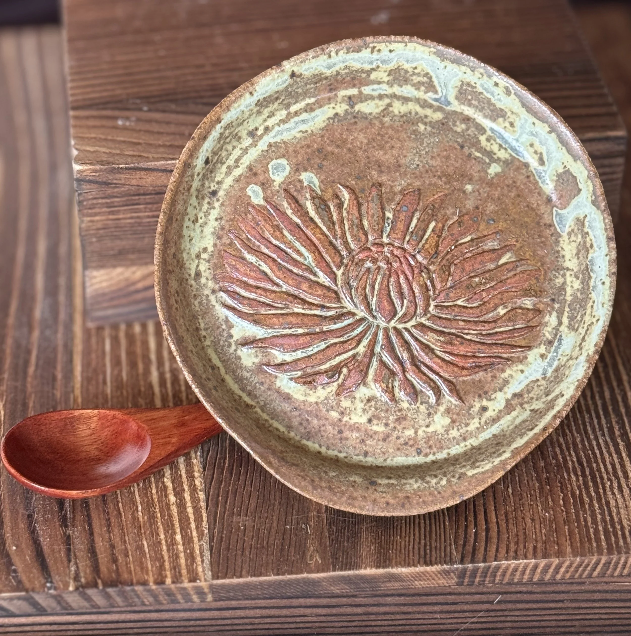 Spoon Rest - Chrysanthemum