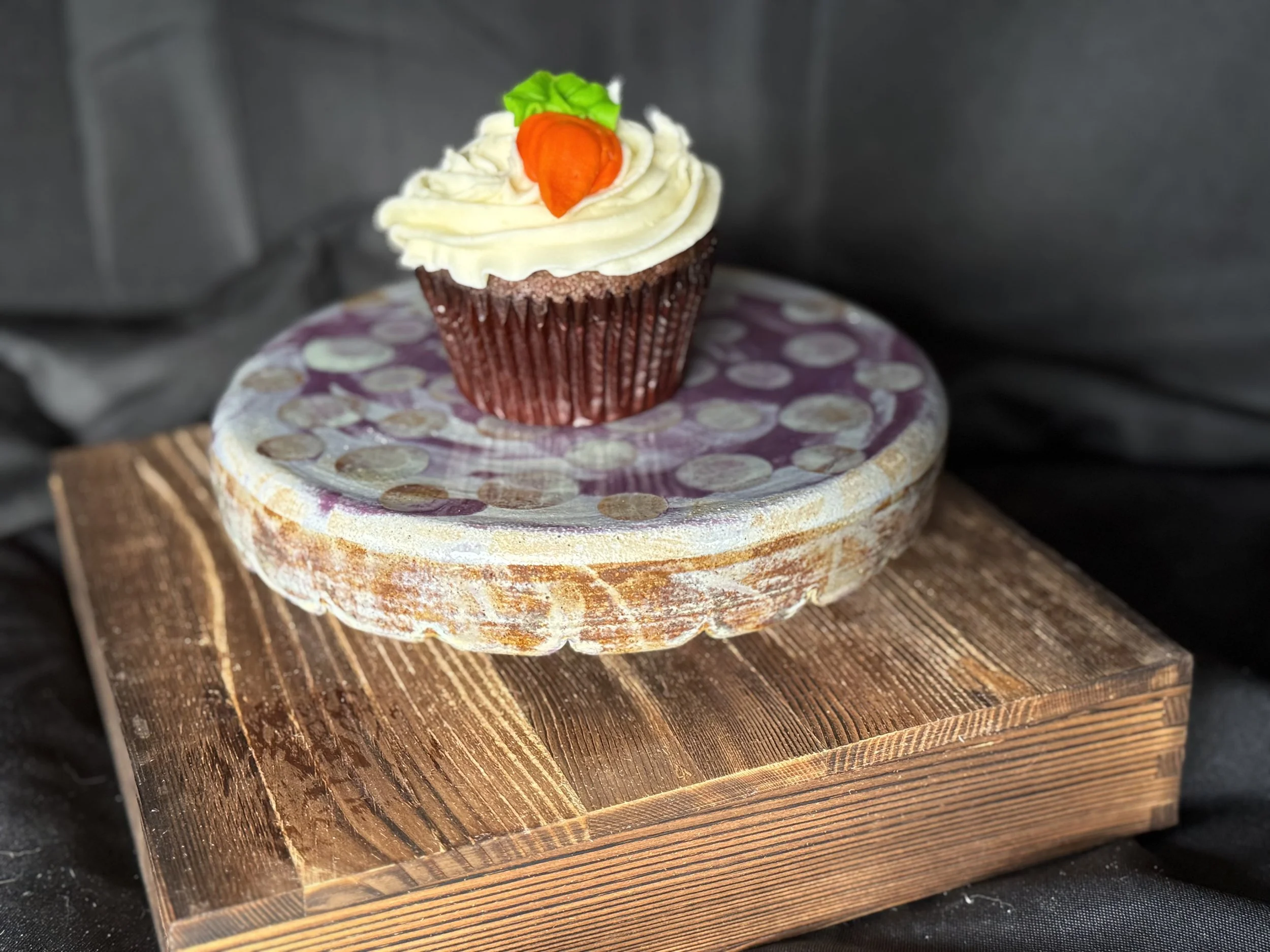 Cake Stand - Purple Dots 8"