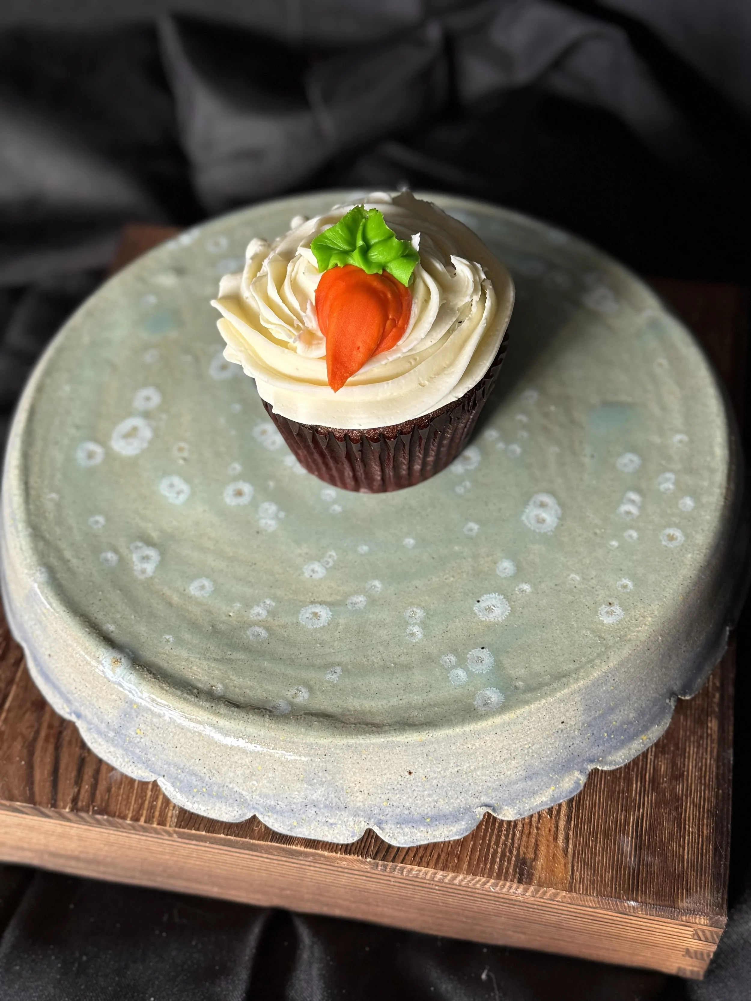 Cake Stand - Sweet Celadon Spring - 10.25"