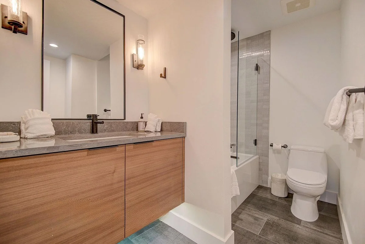 11 - 2100 Canyons Resort #1B.jpg