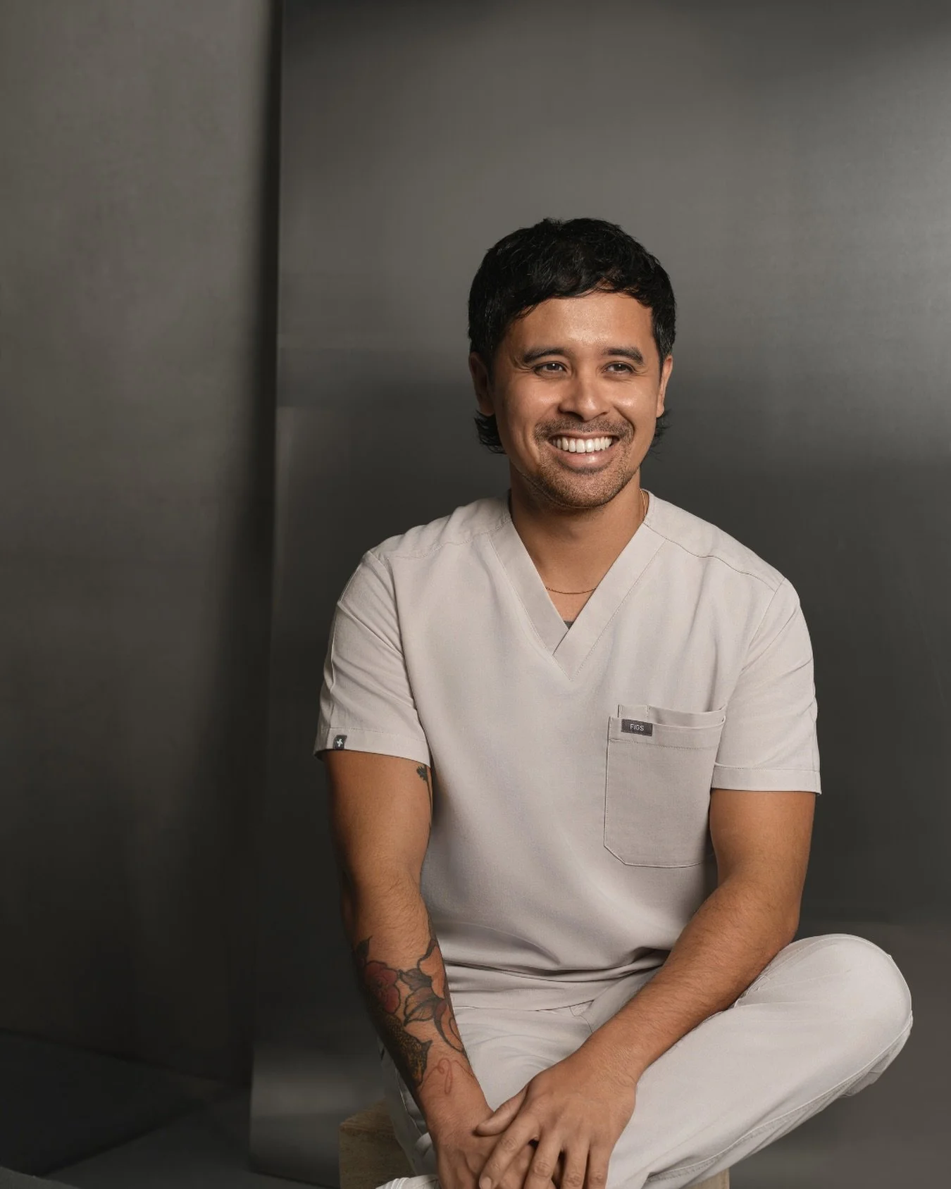 A gentle reminder that your personal brand deserves more than a LinkedIn photo from 2019. 

You are the face, the personality, the magic behind your business.

Whether you&rsquo;re refreshing your headshots, creating content for socials or finally st
