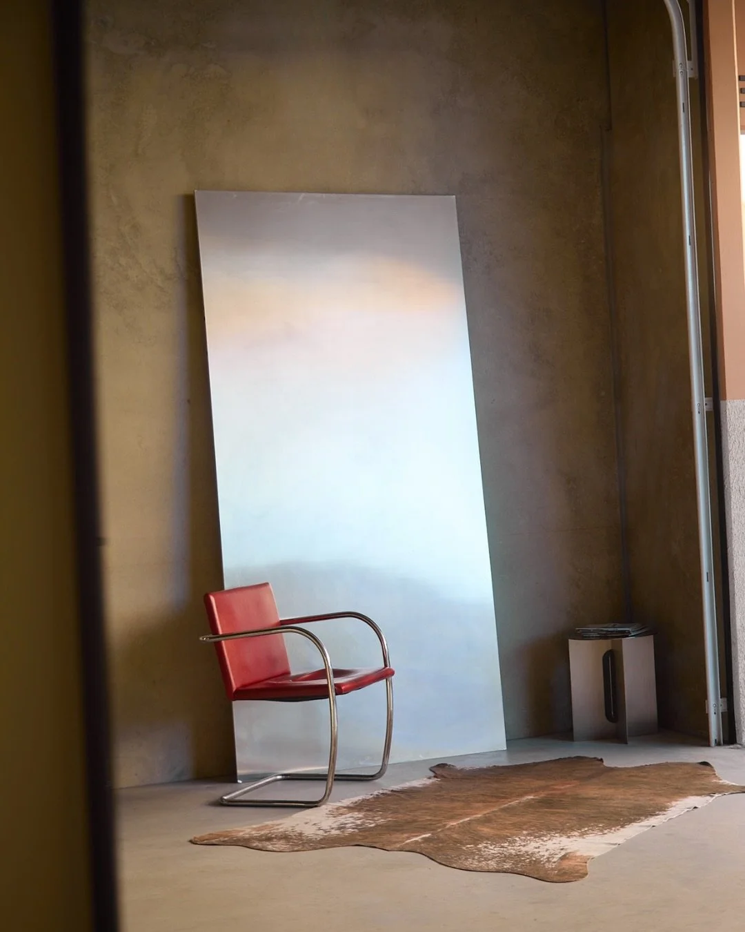 One space, a hundred ways to make it yours.

From textured walls to statement furniture, bold backdrops to minimal moments, every corner of our studio has its own personality.

Which corner are you claiming for your next shoot? 👀

Bookings via the l