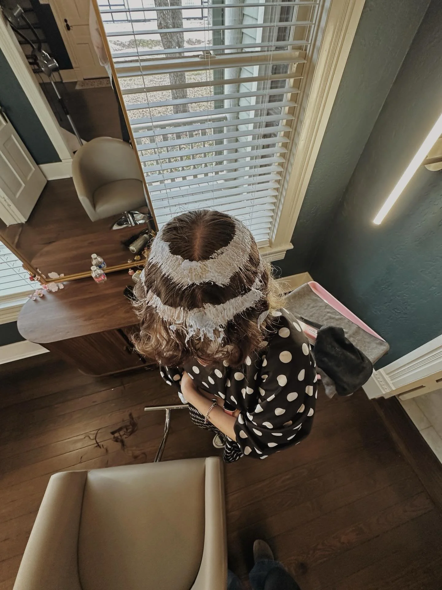 process >>>>> result ✨🍦🙇🏻&zwj;♀️ angel rings for @elisebee27 meow

#atxsmallbusiness #angelringhair #stripes #atxstripes #atxhairstylist