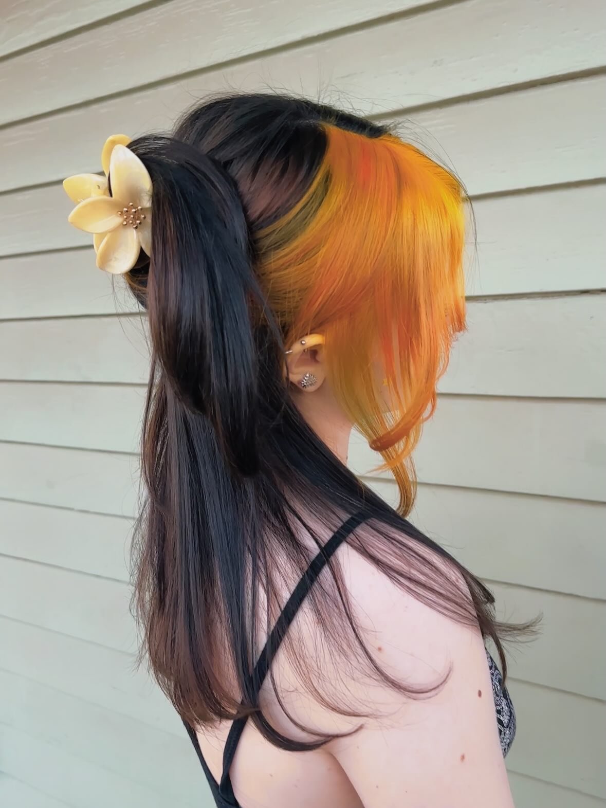 color block moment from feb 😙💗🍋

#atxsmallbusiness #austintexashairstylist #atxhair #huttohairstylist