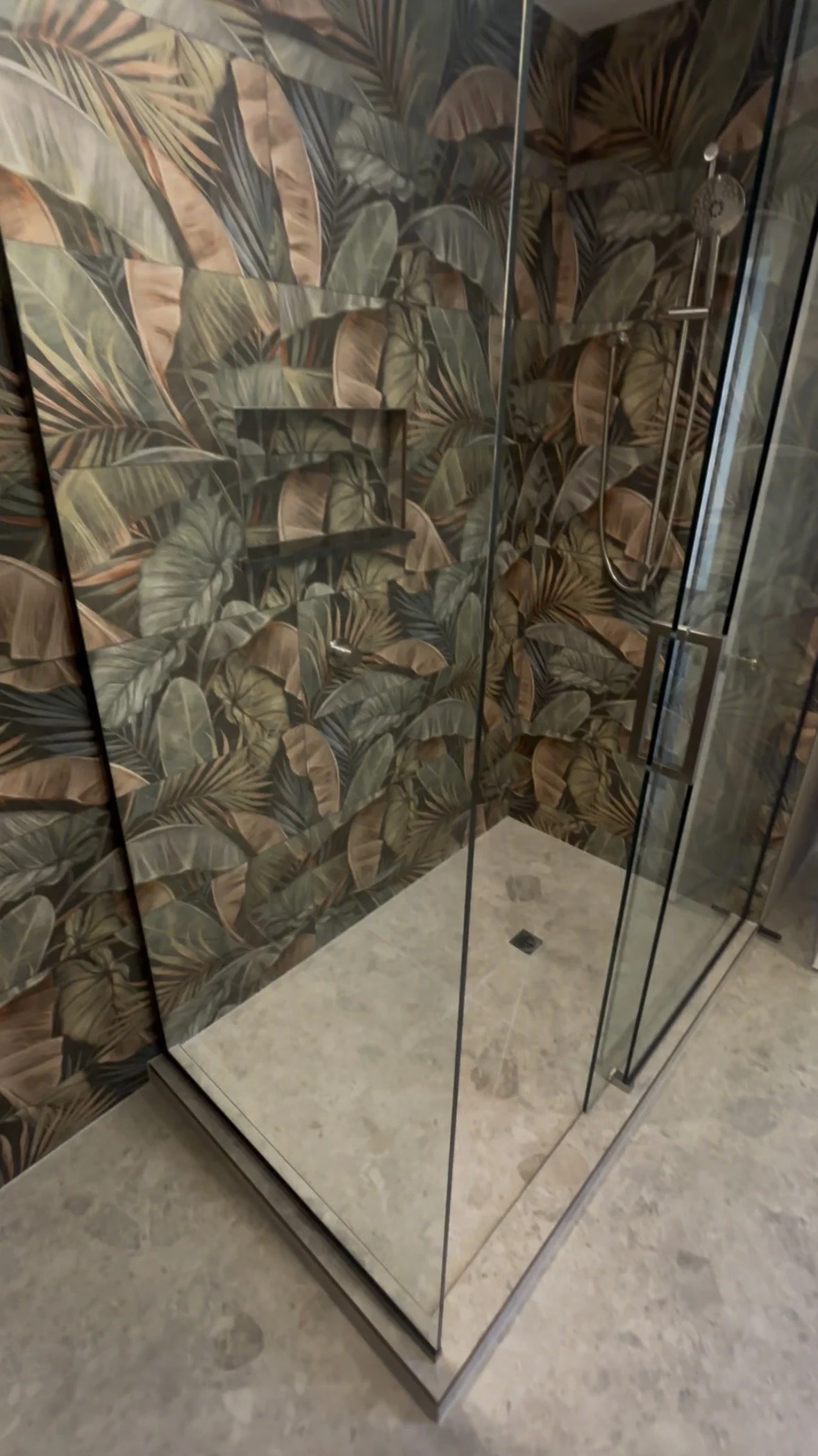 Wall and floor tiling