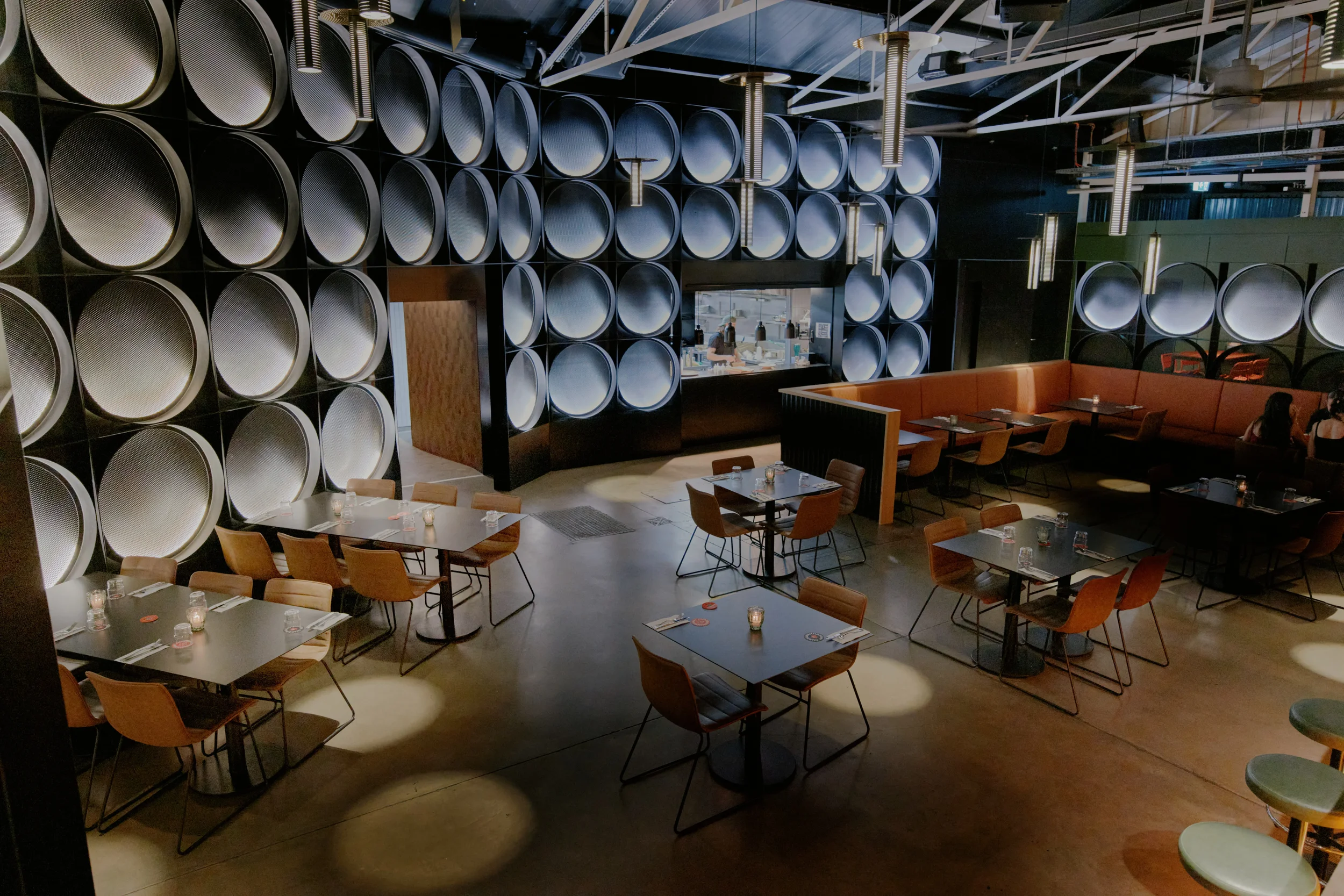 Huzzah Bar and Eatery.webp