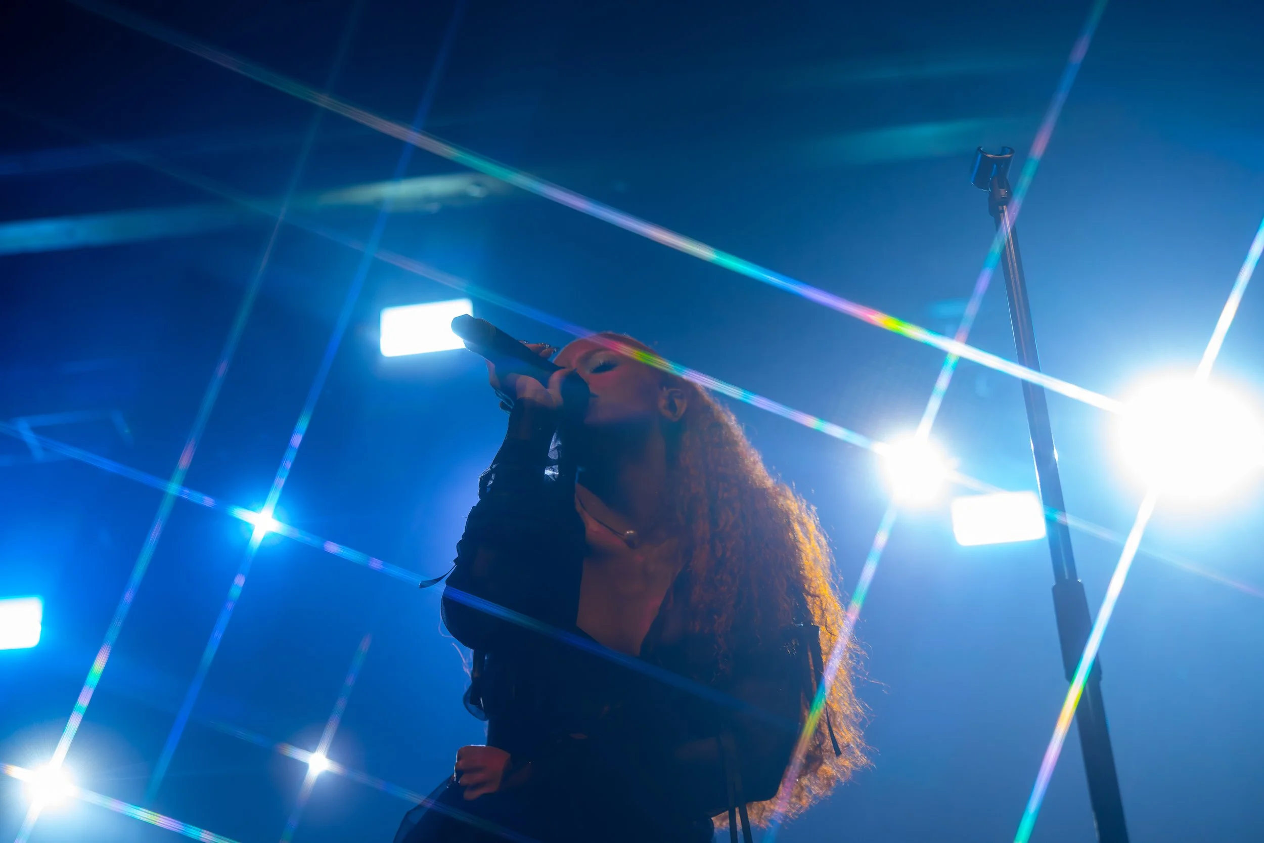 Ravyn Lenae-04.jpeg