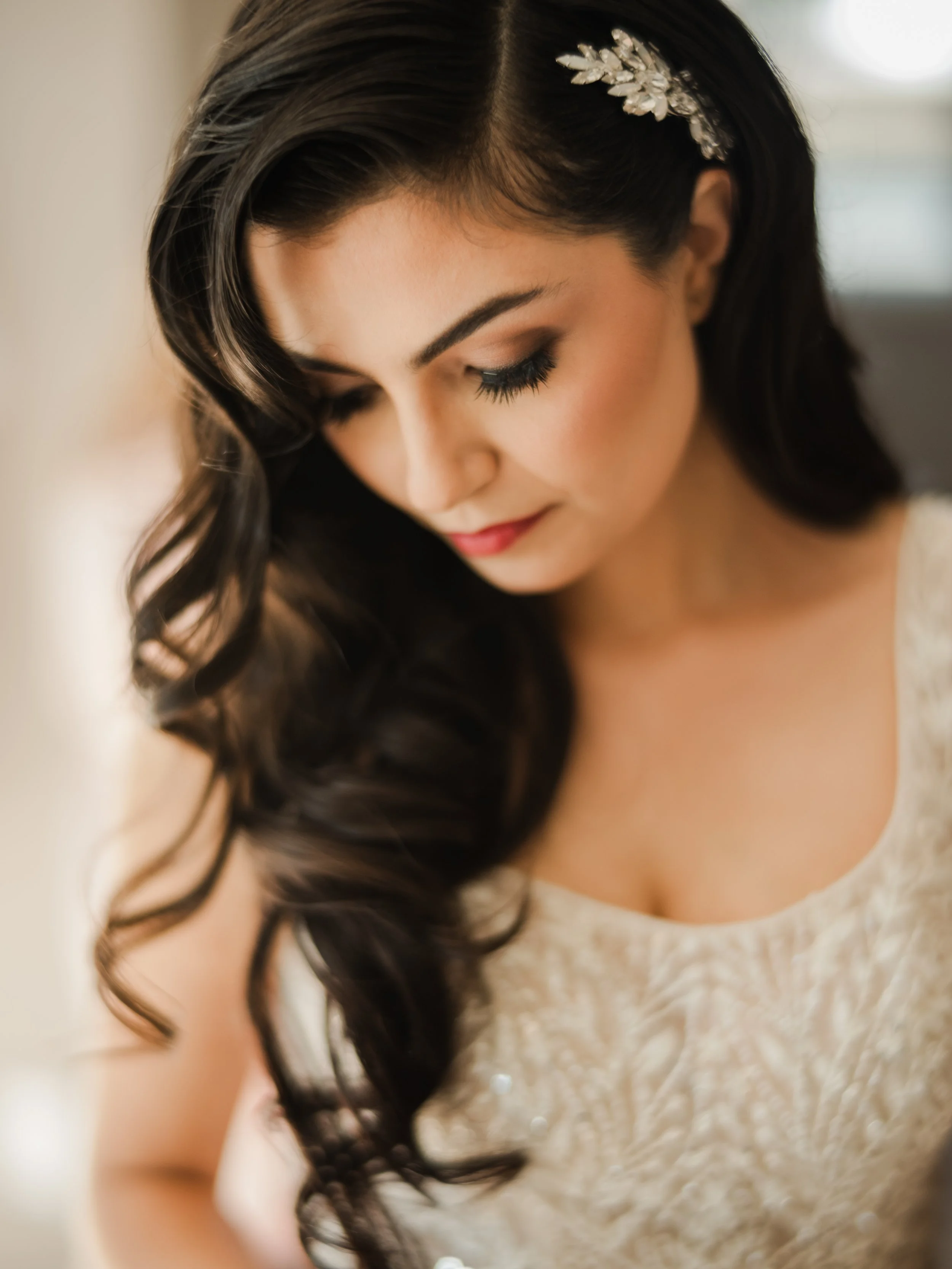 Coordination // Hoffwellliving
Venue // Four Seasons Seattle
Photography // Into Dust Photography
Hair Rita Bridal Beauty Agency
