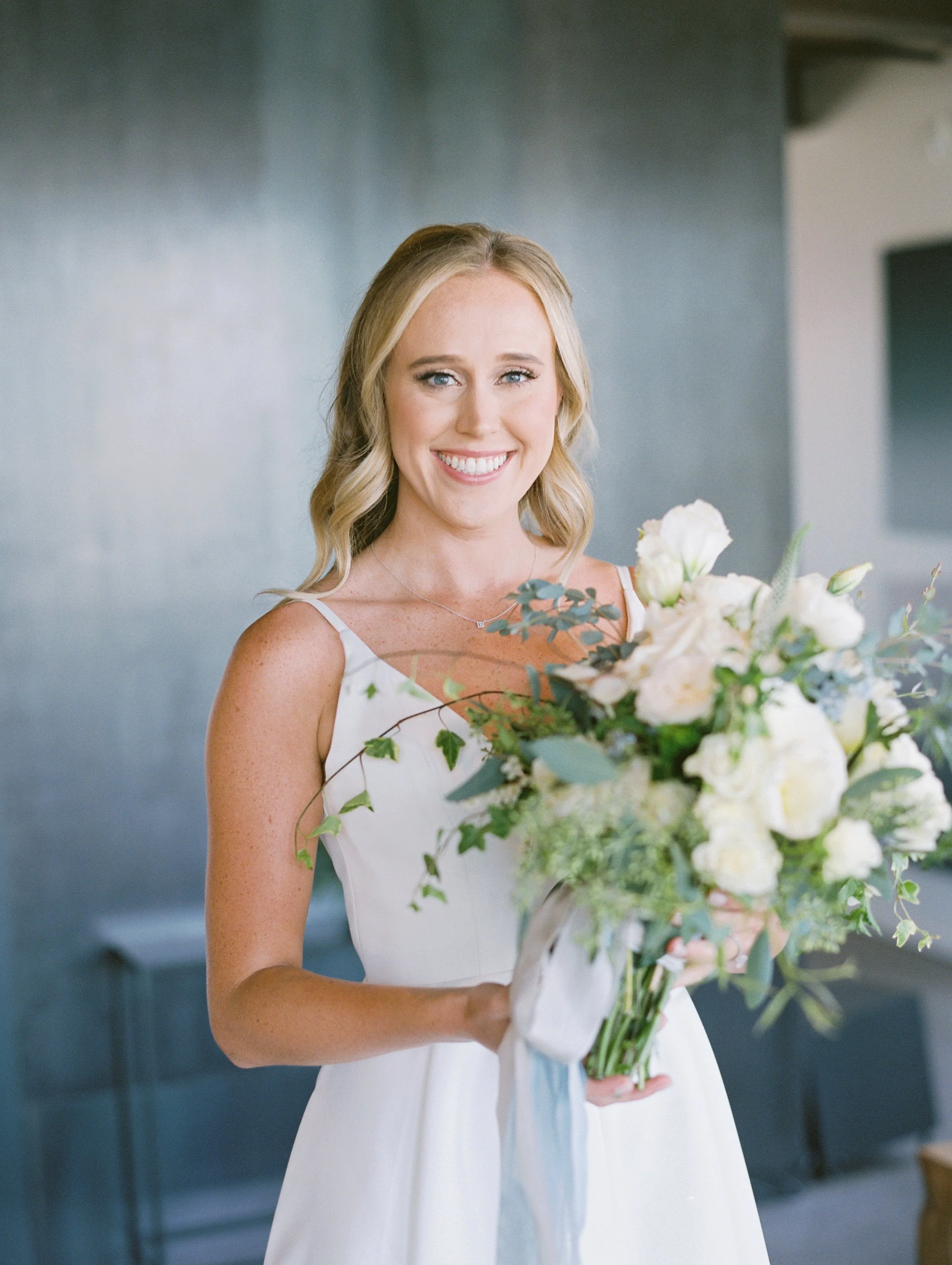 Makeup Stace
Hair Meghann
Planner Tamara Nichole
Photos Blue Rose Photography
