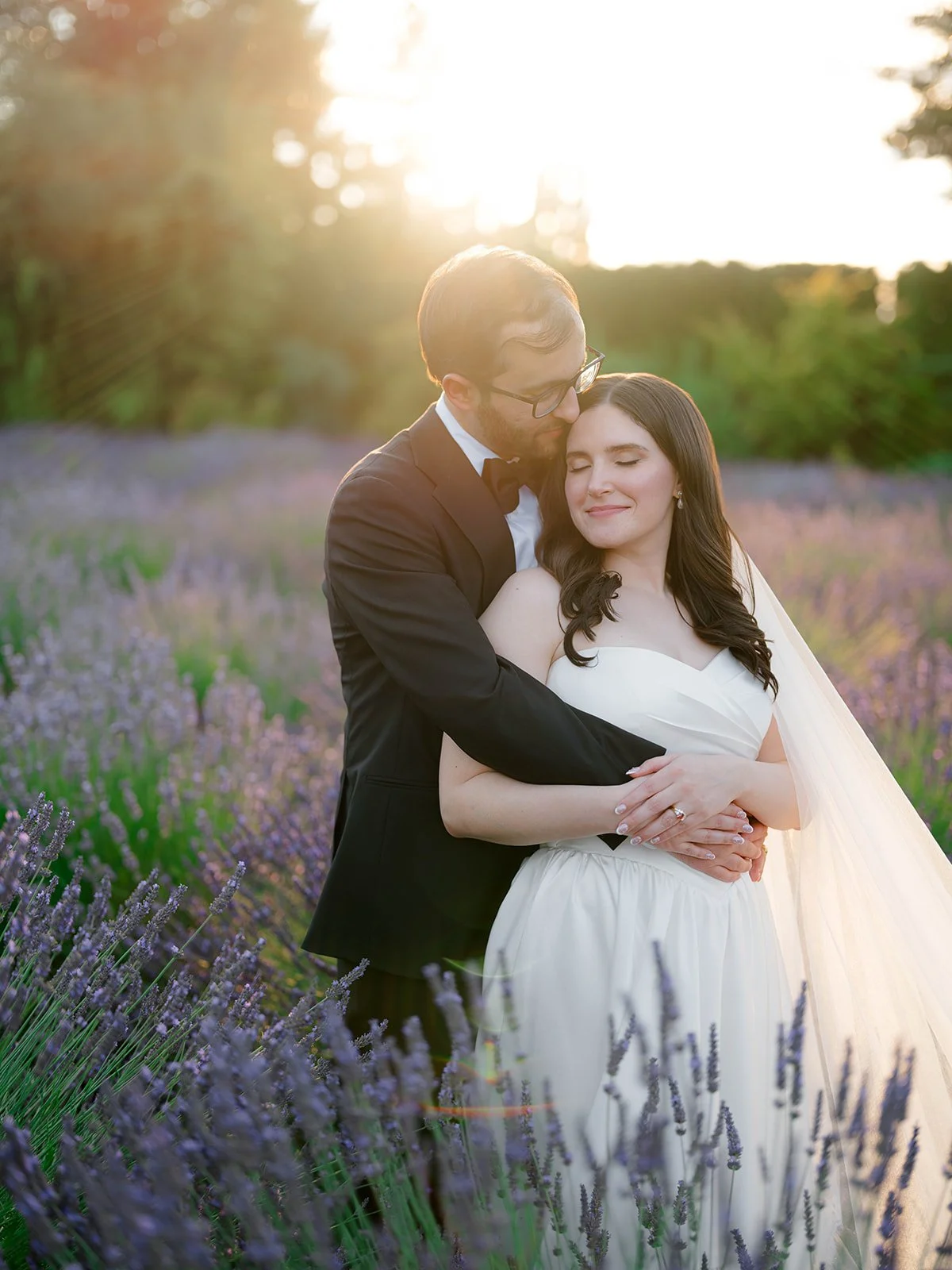 Woodinville lavender wedding venue. Bride Lindsey. Makeup by Katya, hair by Meghann. Wedding photographer: Tetiana Photography.