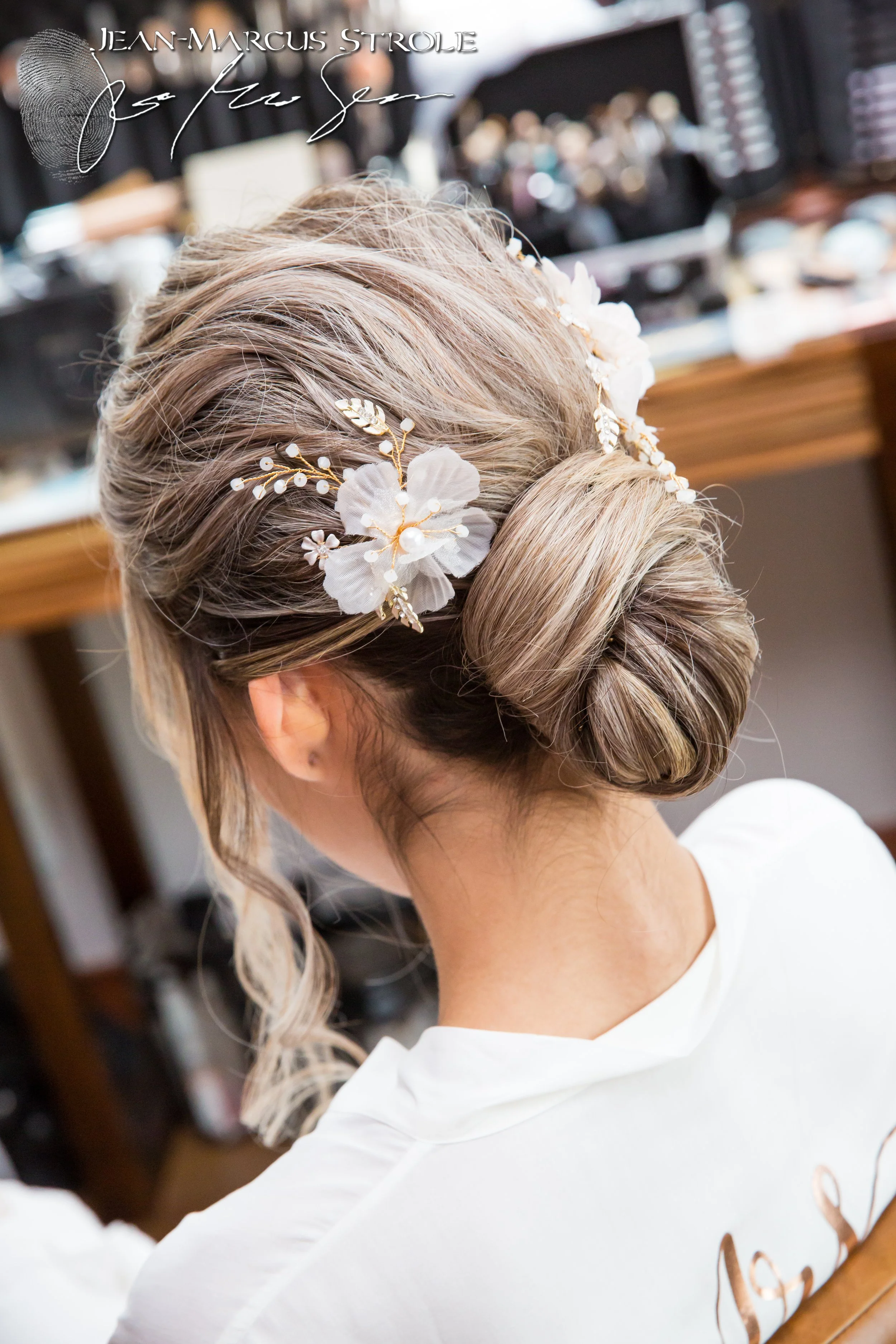 Makeup and hair Stace Bridal Beauty Agency
Photographer Jean-Marcus Strole
