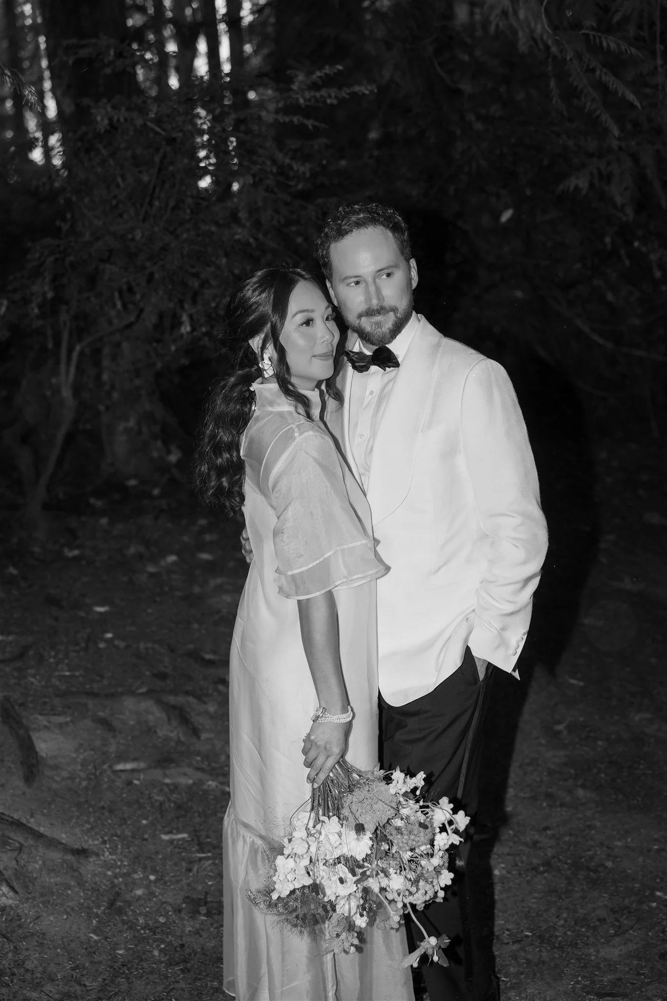 Makeup Stace
Hair Meghann
Photographer Catalina Jean Photography
Planner Kate Faoro Wright
Venue IslandWood
