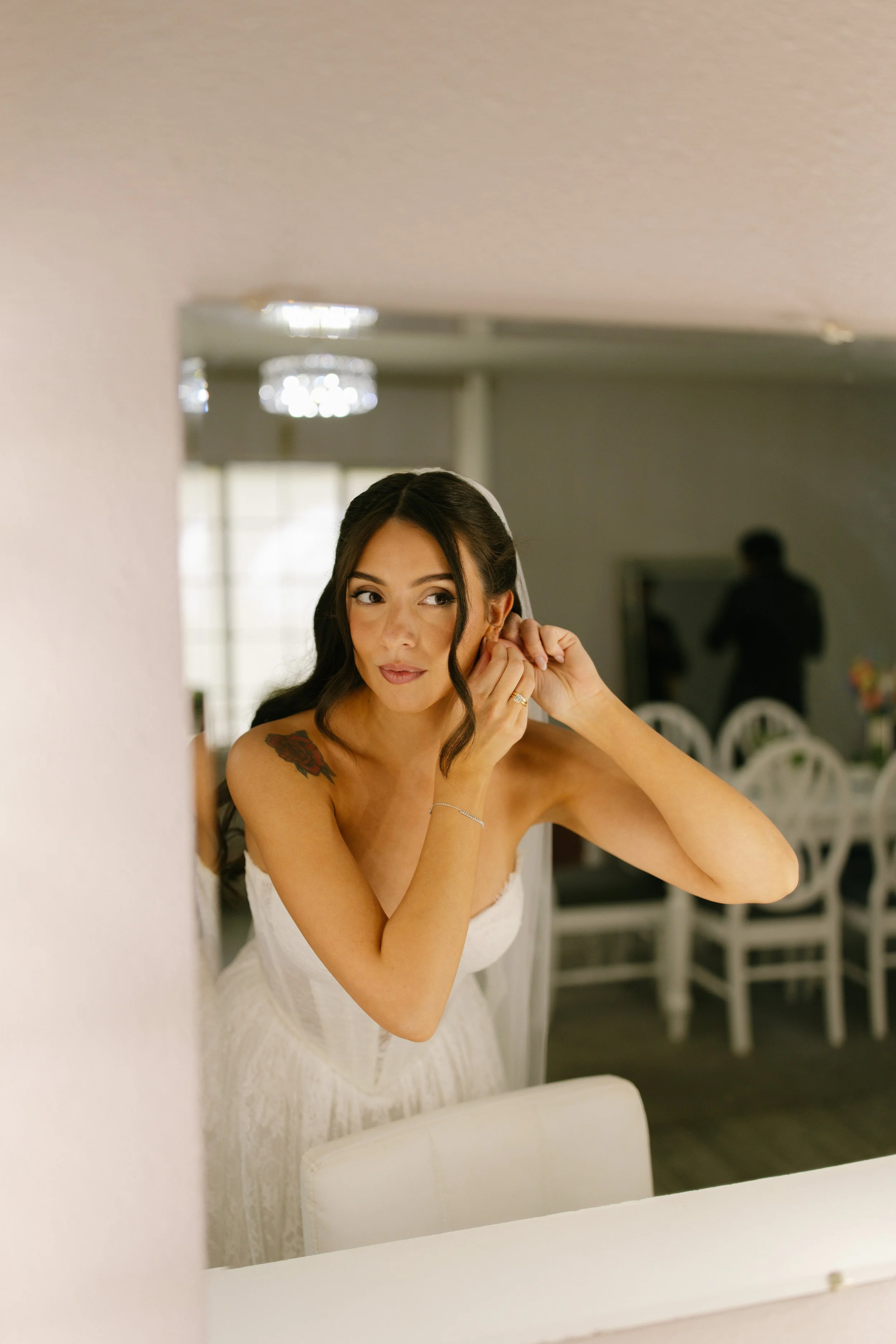 Soft natural glam for our bride Tanya. Makuep by Katya
