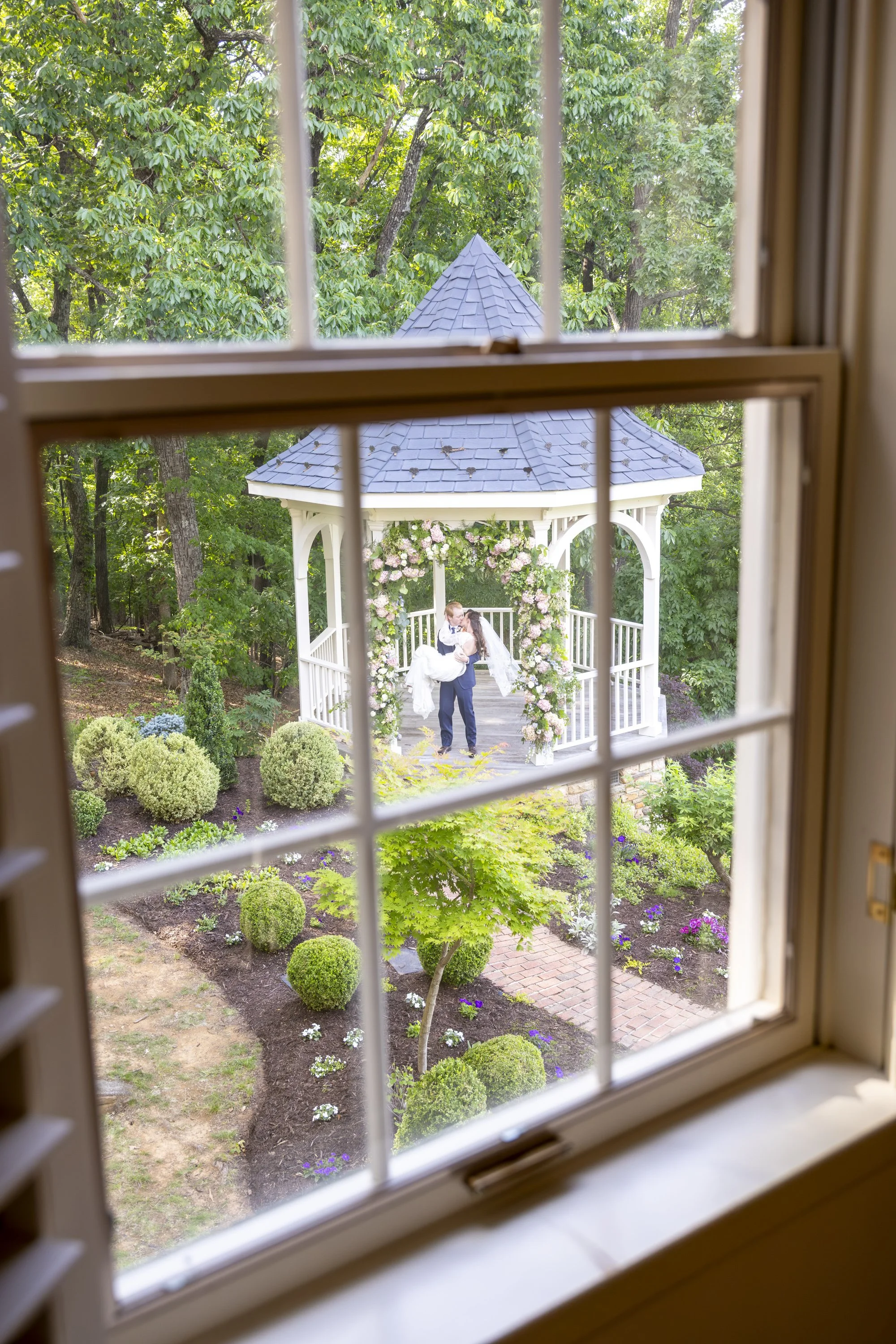 DR_RoachWedding5.30.26-177.jpg