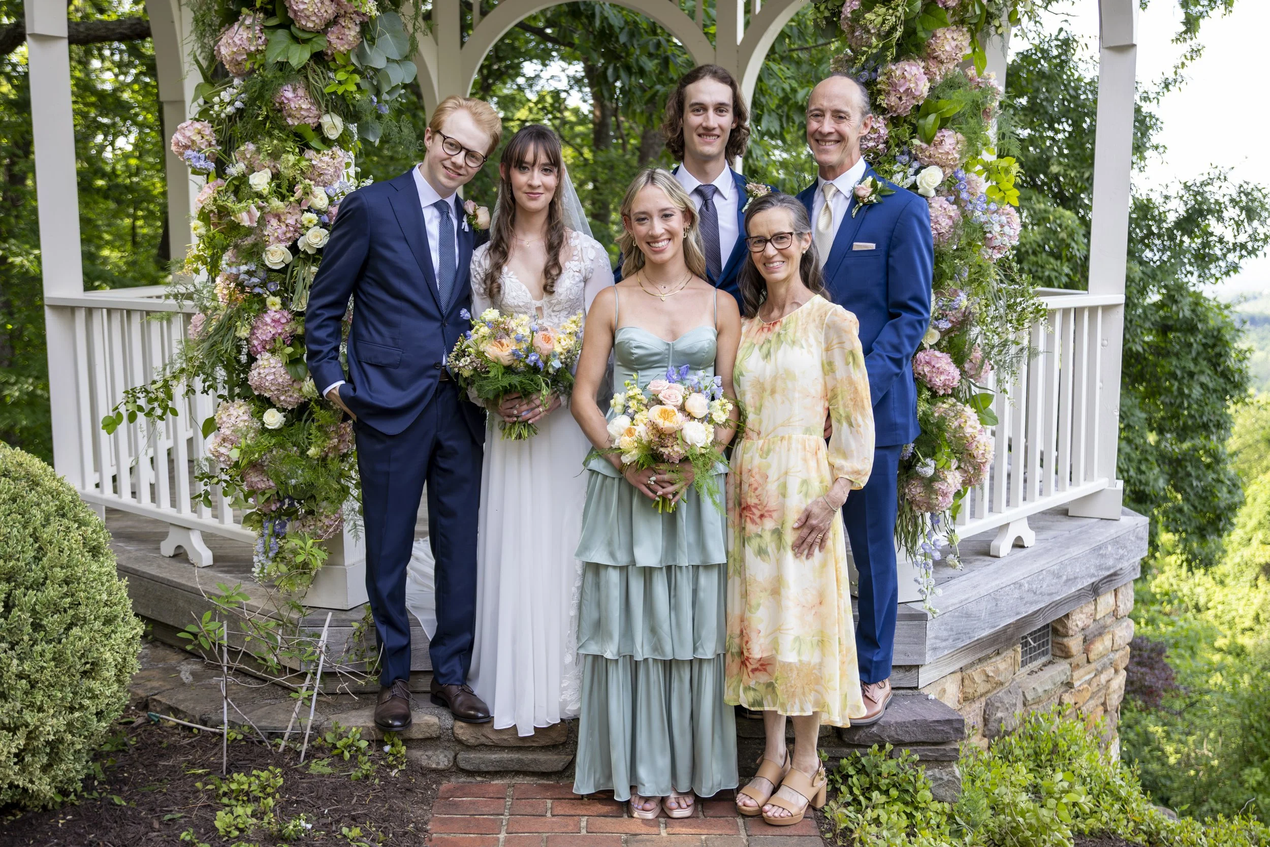 DR_RoachWedding5.30.26-136.jpg