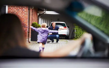 home-meet and greet - parental-supervised-visit-changeover-handover-child-wellbeing
