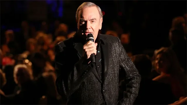 ‘This Is Big Time,’ Neil Diamond Tells a Sold-Out Crowd at Hollywood Bowl