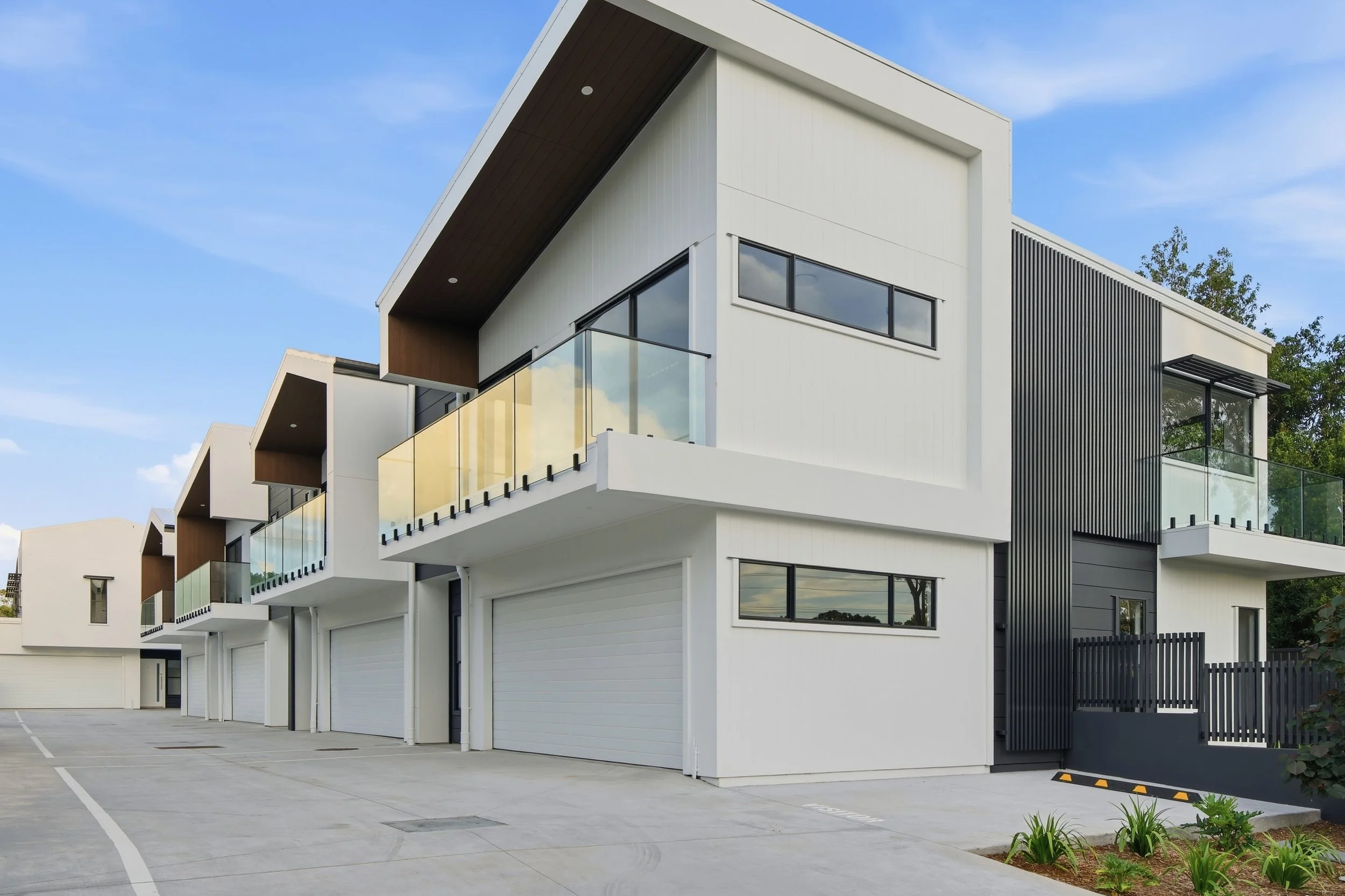 Commercial_unit_exterior_painting_brisbane