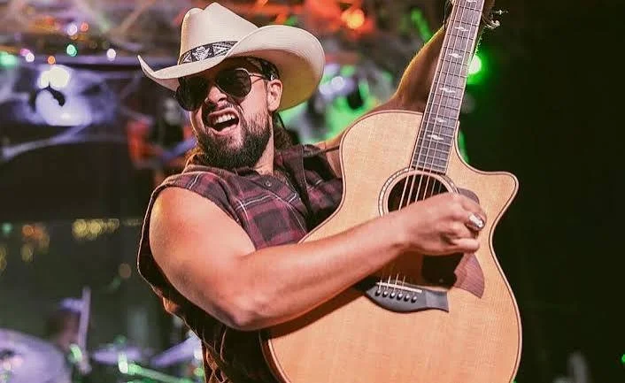 Live Music - Kirk Basquez