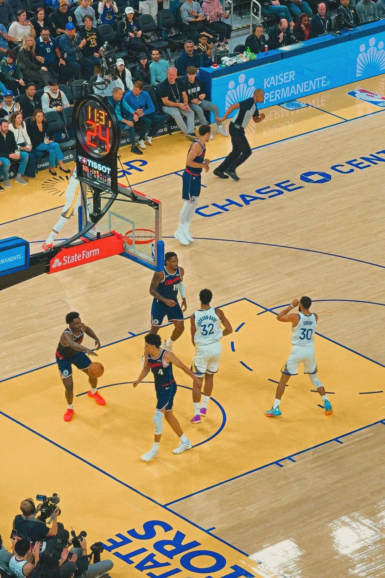 October 17, 2025 — San Francisco, CA.
Golden State Warriors vs. LA Clippers
Chase Center