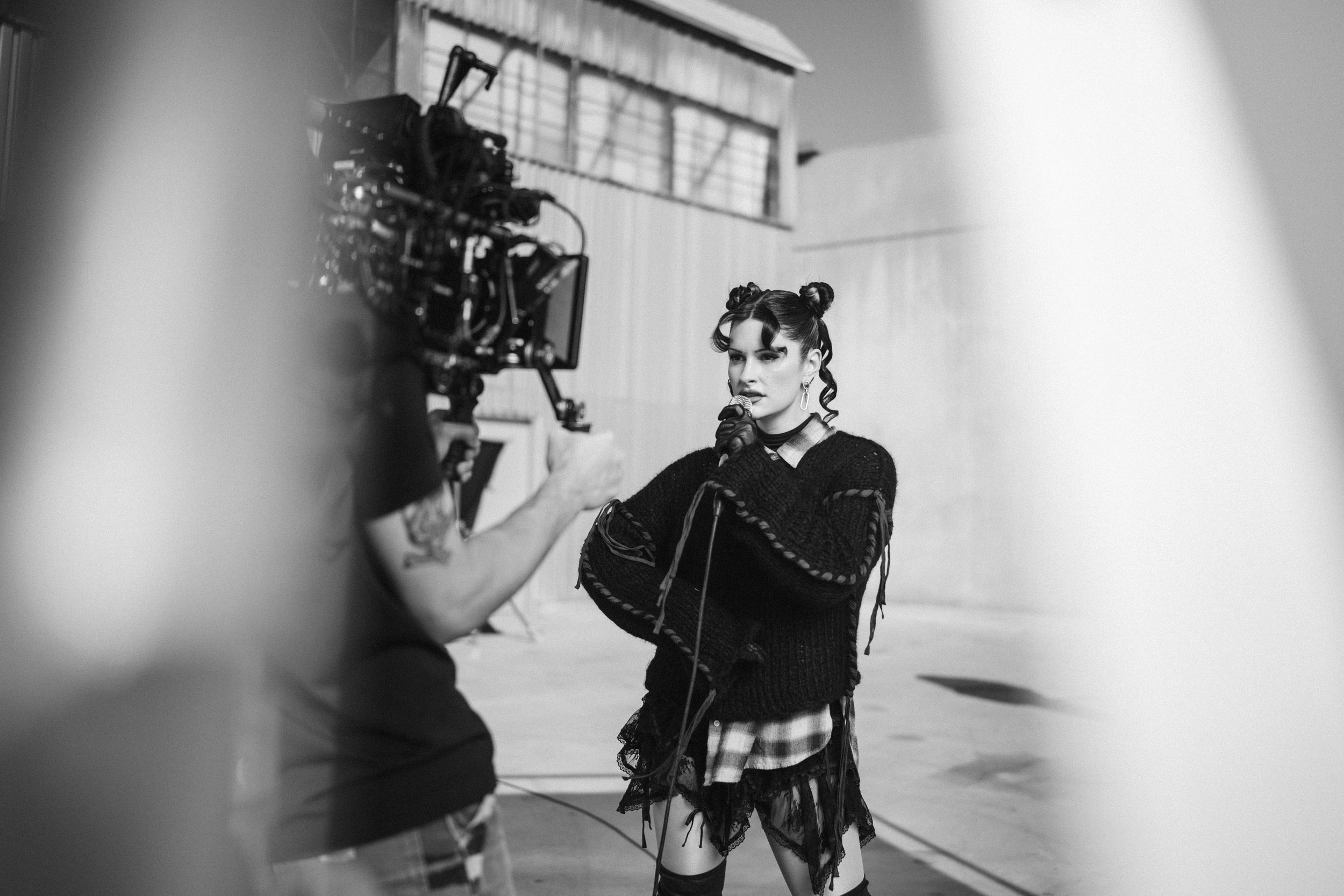 Spiritbox-NoLossNoLove-BTS-AlexBemis-05262 (1).jpg