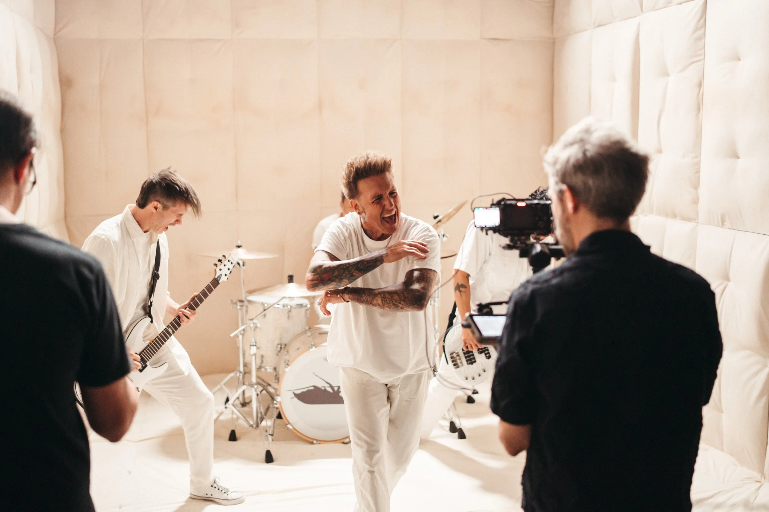 PapaRoach-Braindead-BTS-AlexBemis-07435.jpg