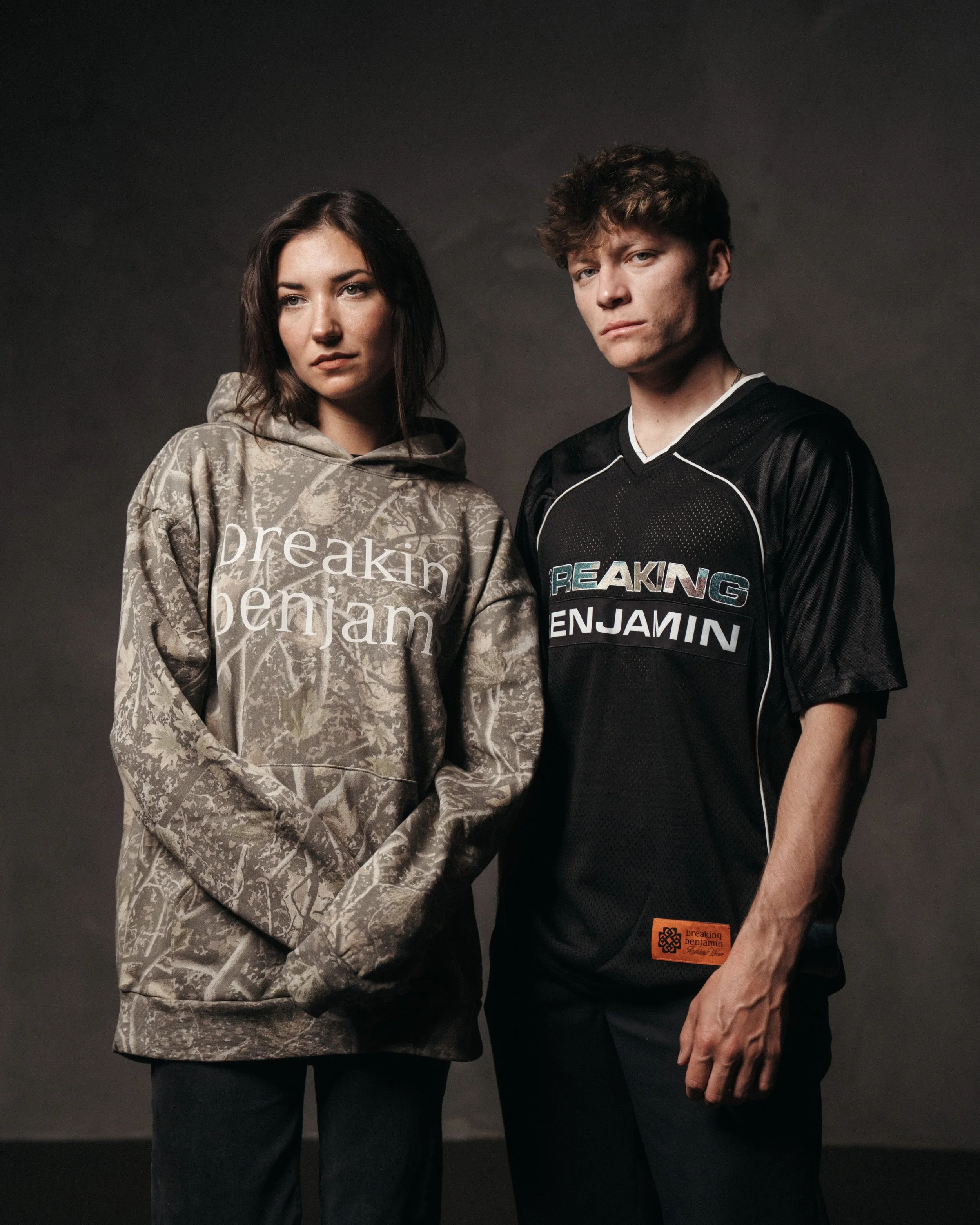 BreakingBenjamin-Nov2025-Merch-06179.jpg