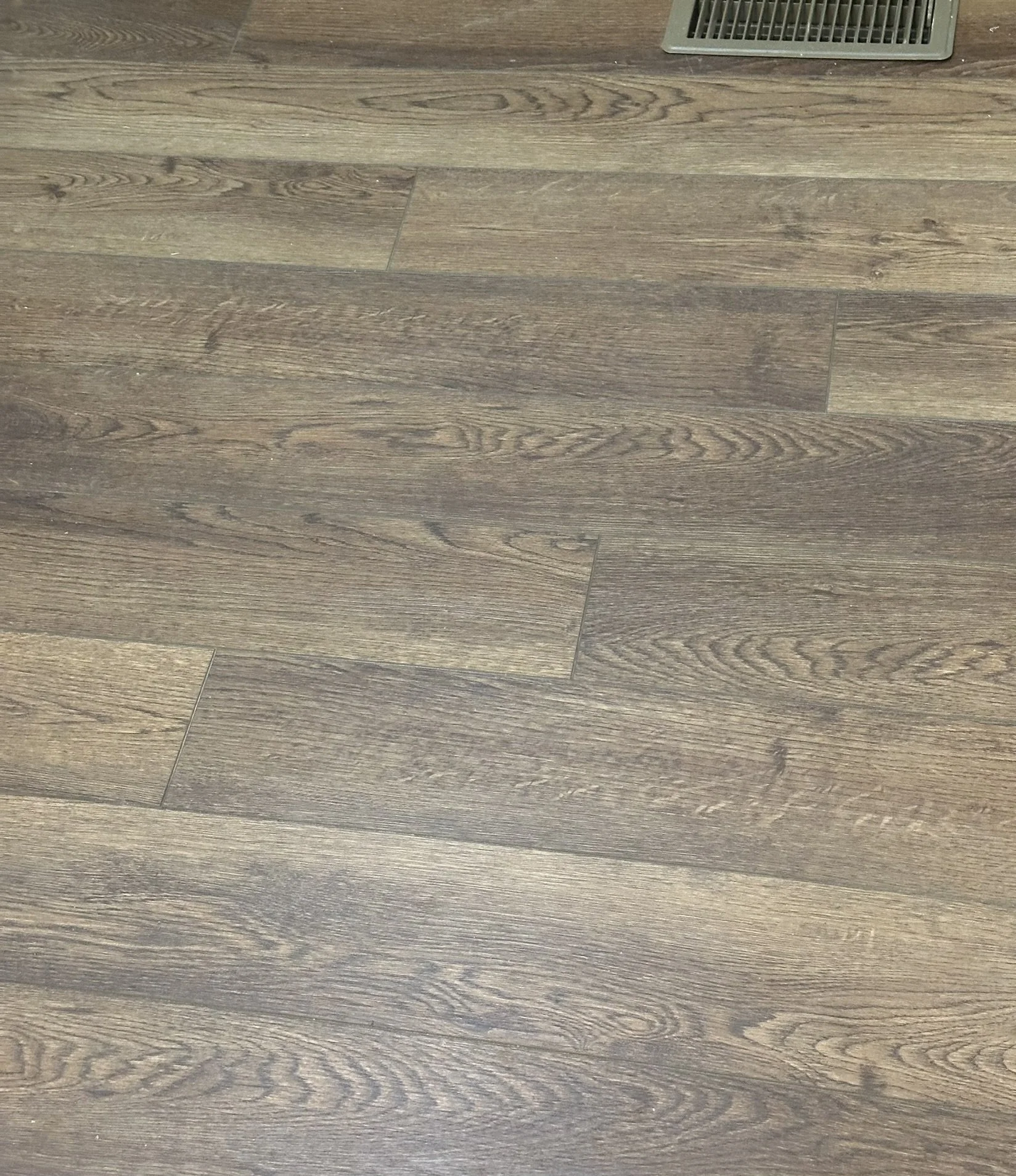 Step-by-Step Guide to Installing LVP Flooring</span>