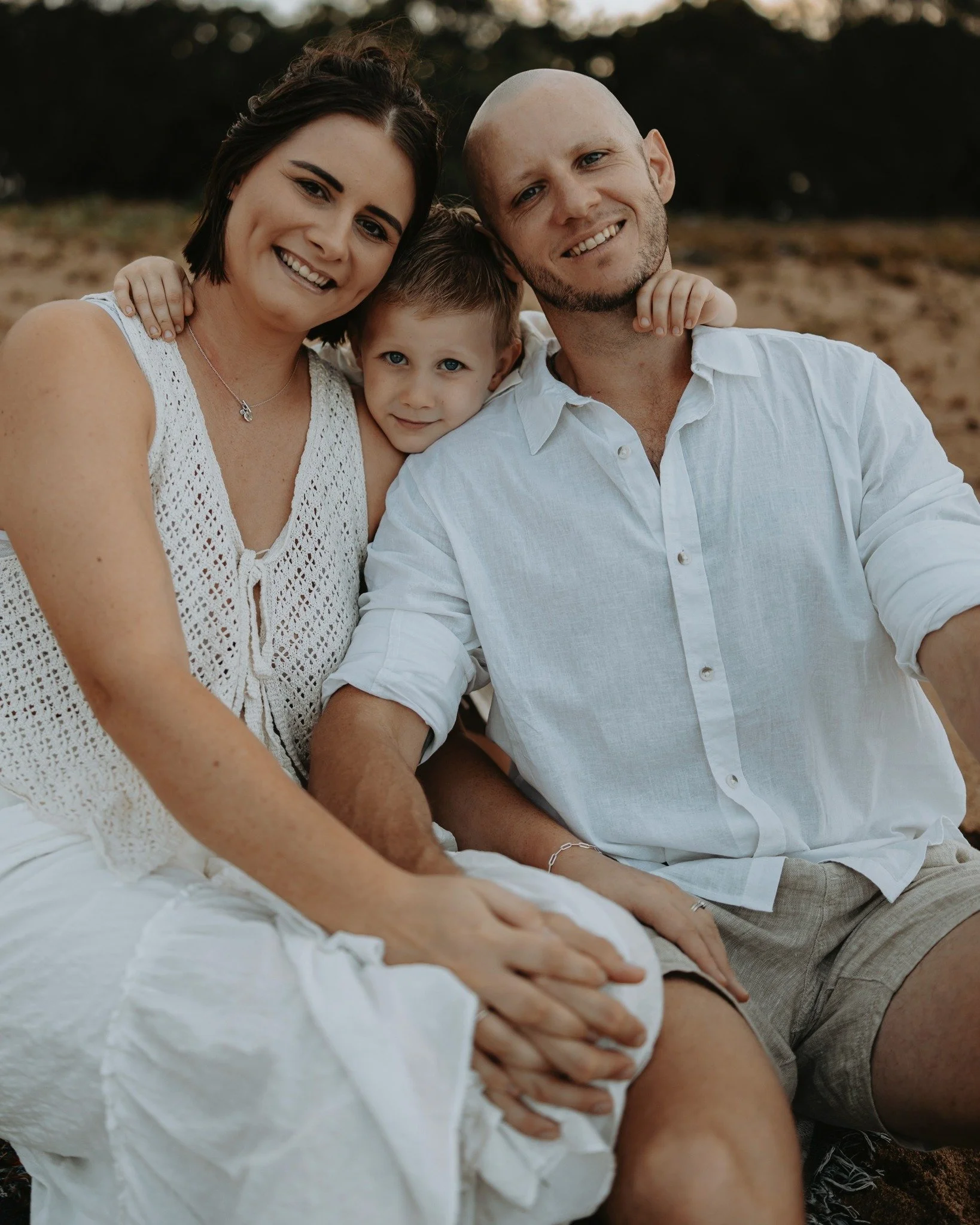 The Foran Family 🤍
I had such a wonderful afternoon at the beach with these three, I love sessions - I get to peak into a family for an afternoon. And this family is so full of love and warmth it made my job so so easy.