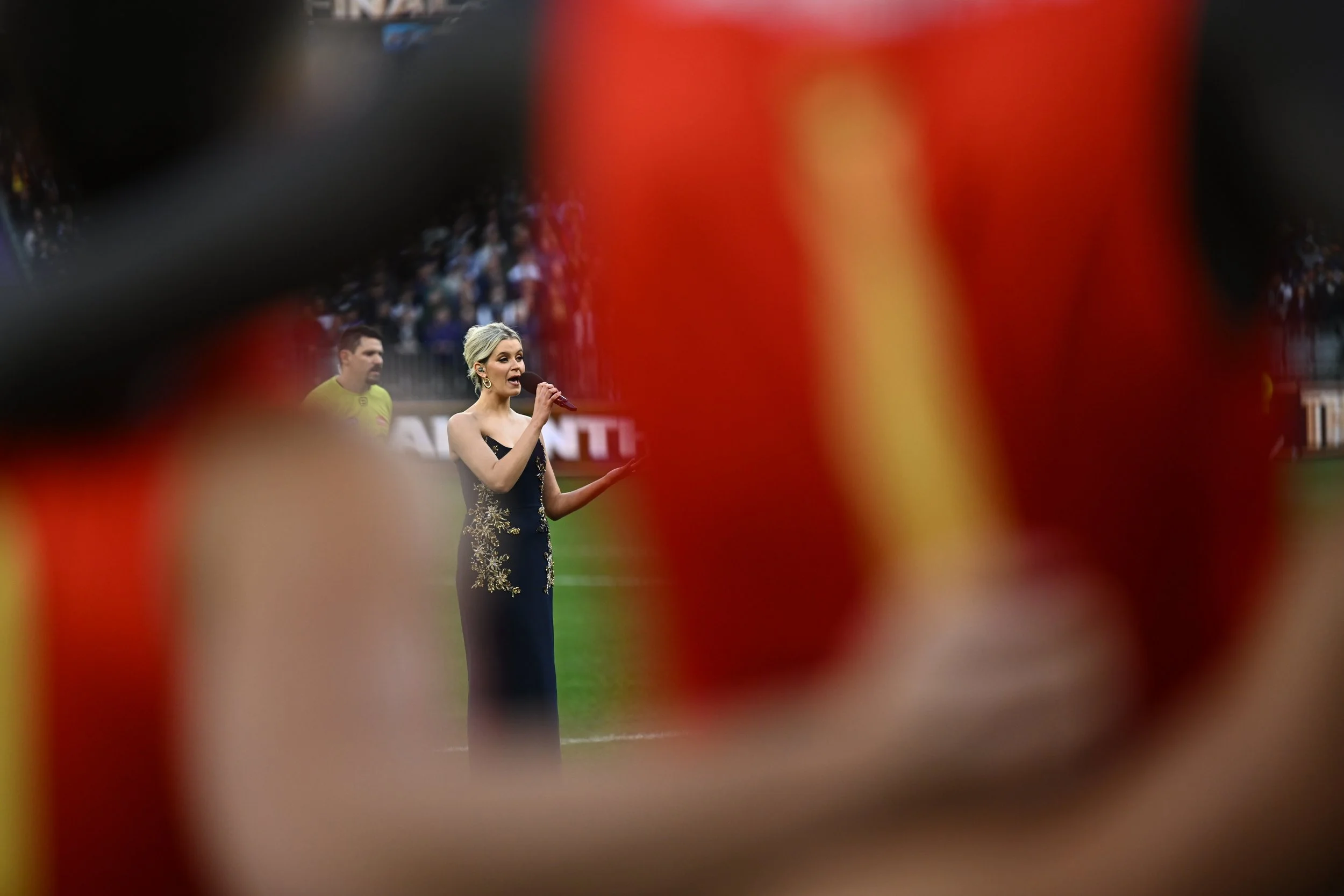 Stella Kelly singing the national anthem at the AFL Semi-Finals 2025
