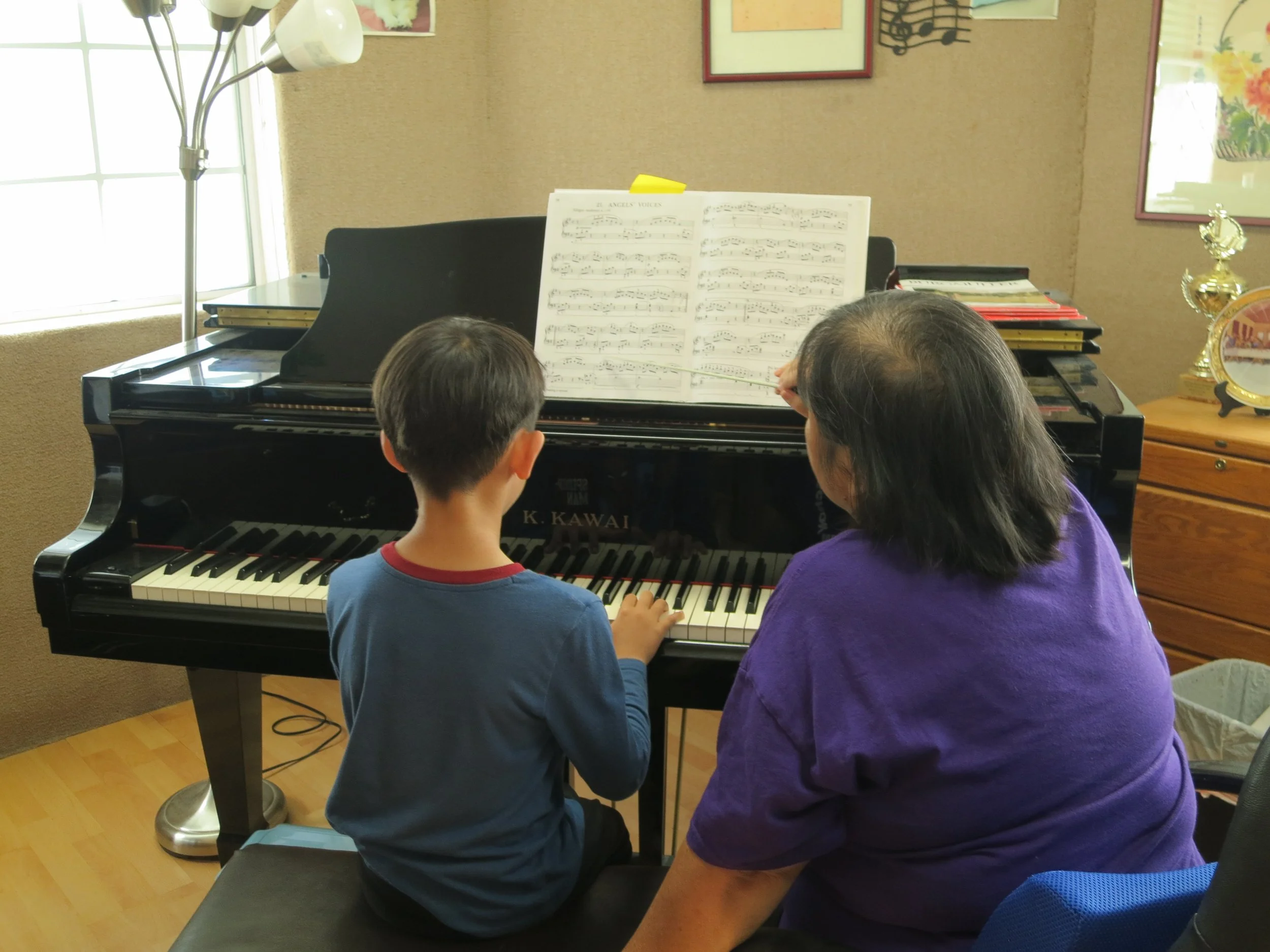 Private piano lessons in Walnut, CA one-on-one with teacher