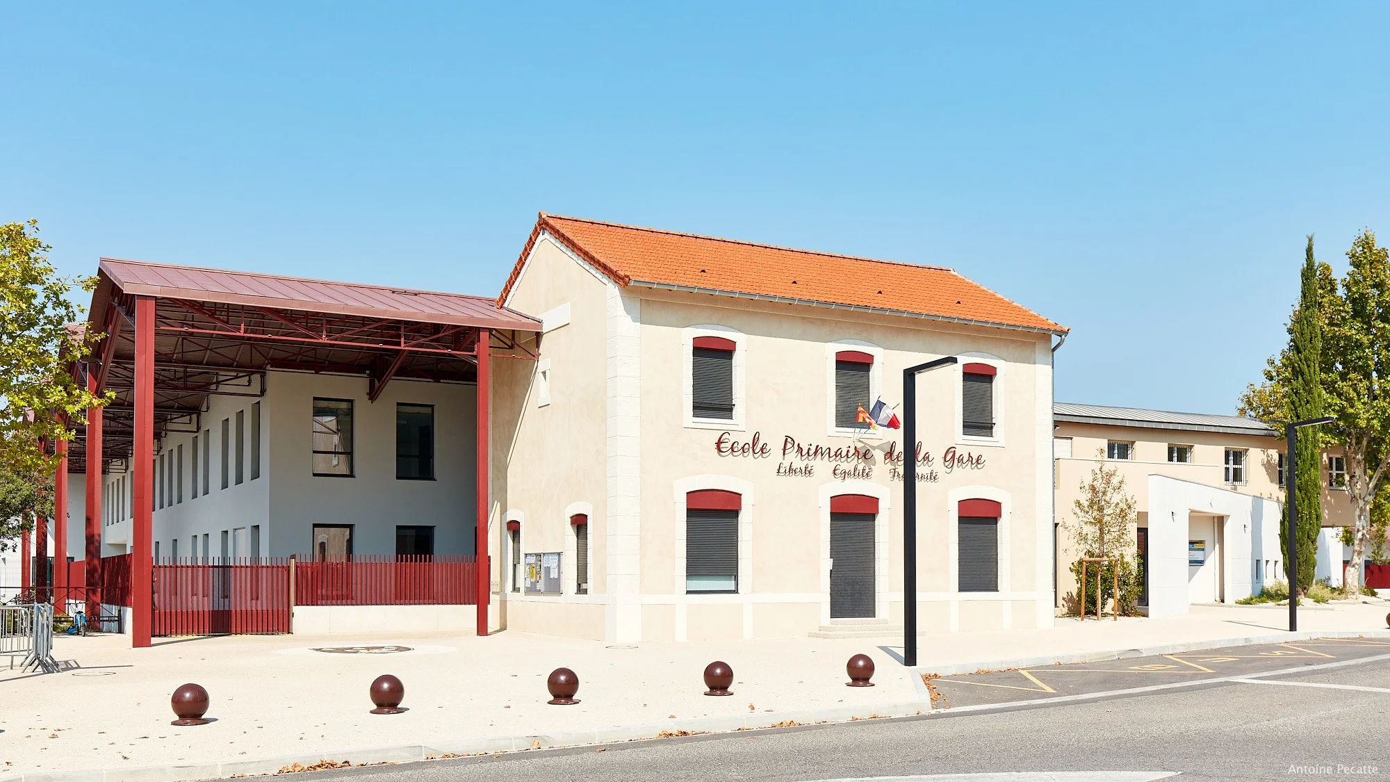 Ecole Frédéric Mistral (Ecole de la Gare) - PELISSANNE (13)