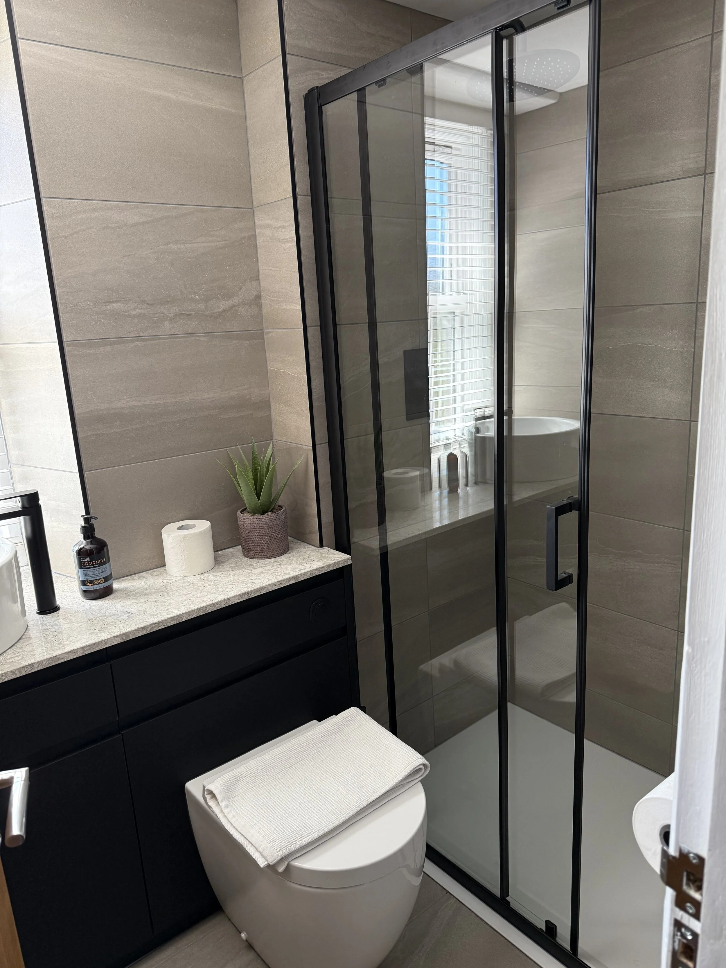 LAKES New Bathroom 26 2.jpeg